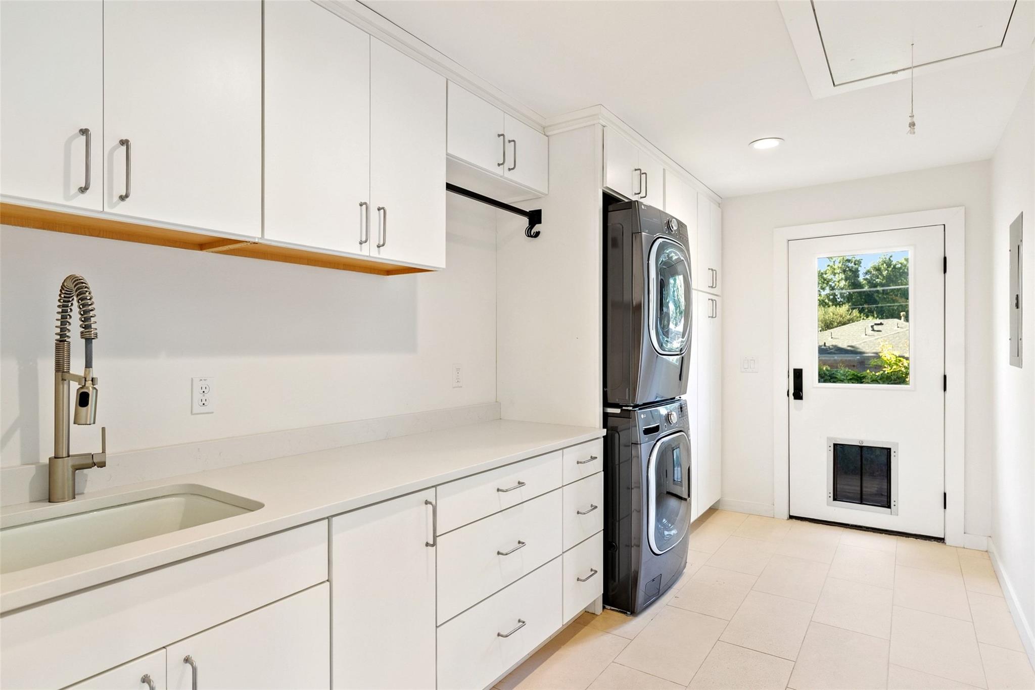 1402 Hutto Rd, Georgetown, TX 78626