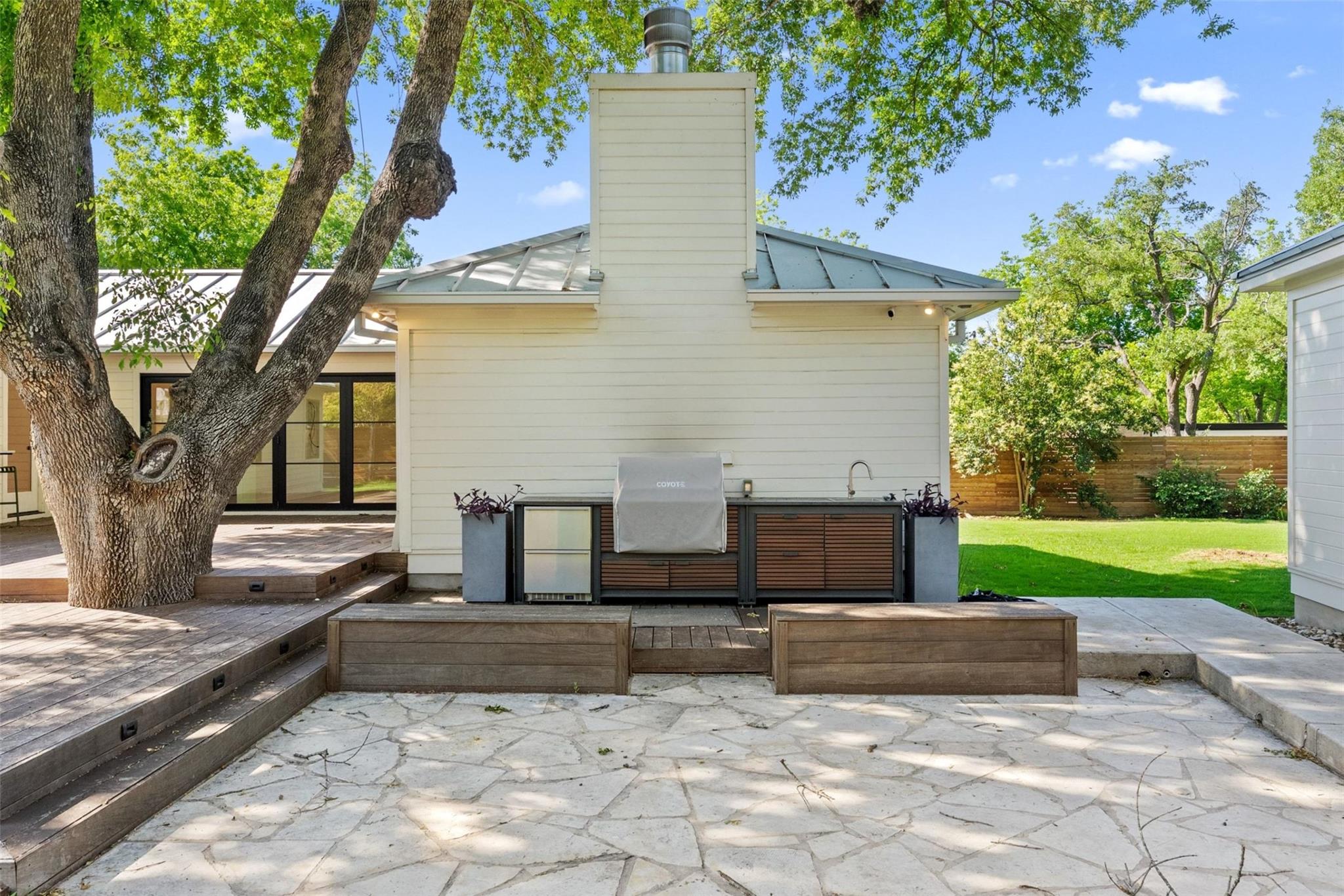 1402 Hutto Rd, Georgetown, TX 78626