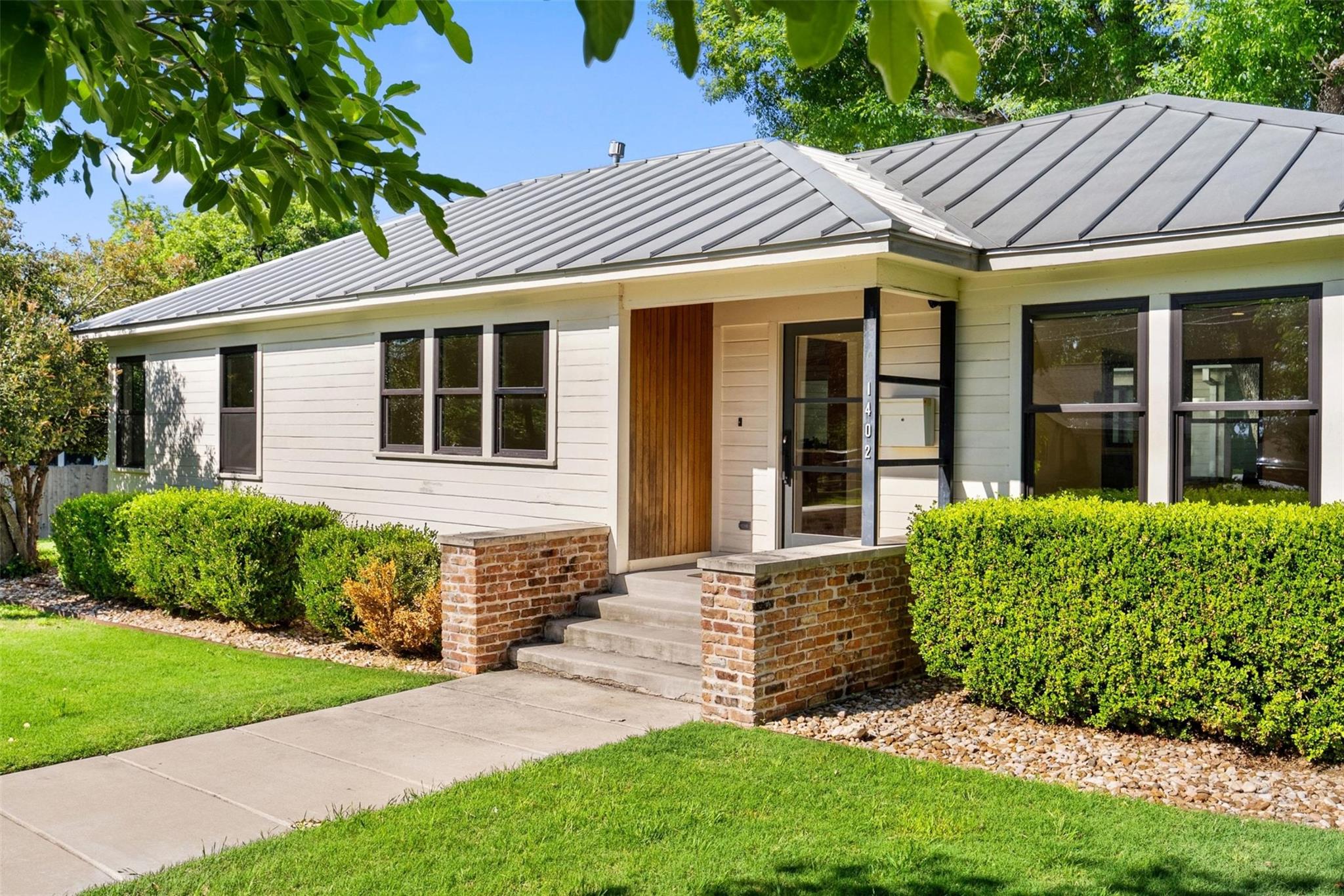 1402 Hutto Rd, Georgetown, TX 78626