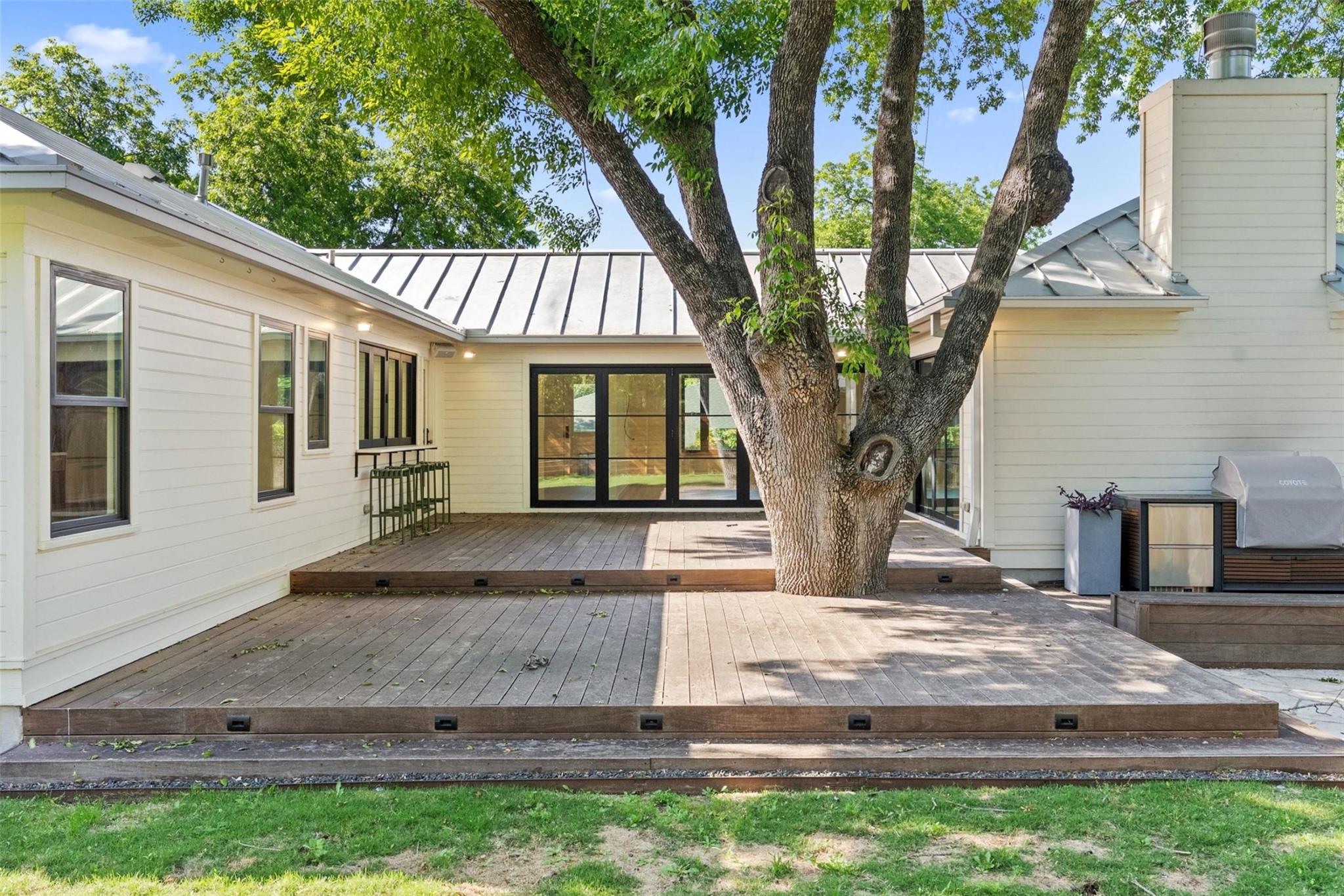 1402 Hutto Rd, Georgetown, TX 78626