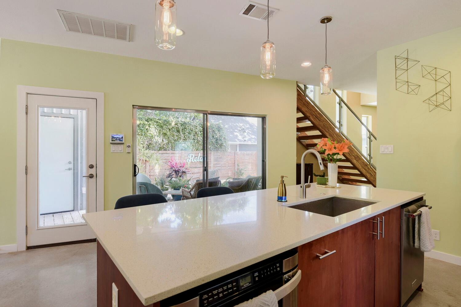 2112 Haskell St # A, Austin, TX 78702