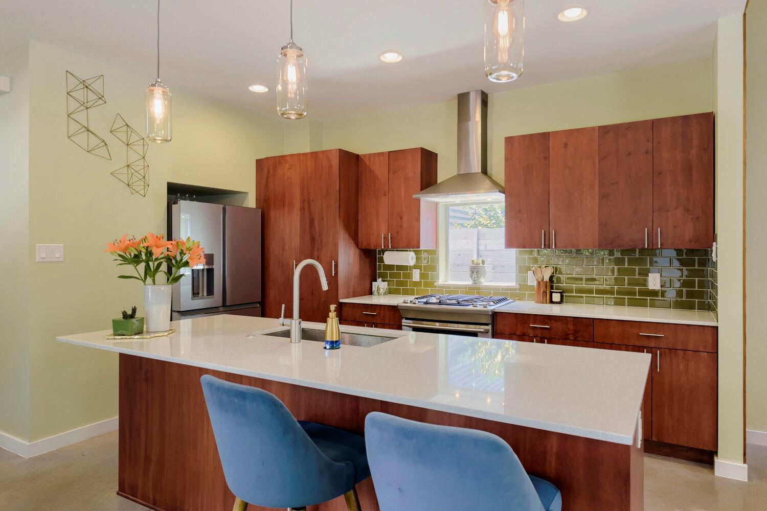 2112 Haskell St # A, Austin, TX 78702