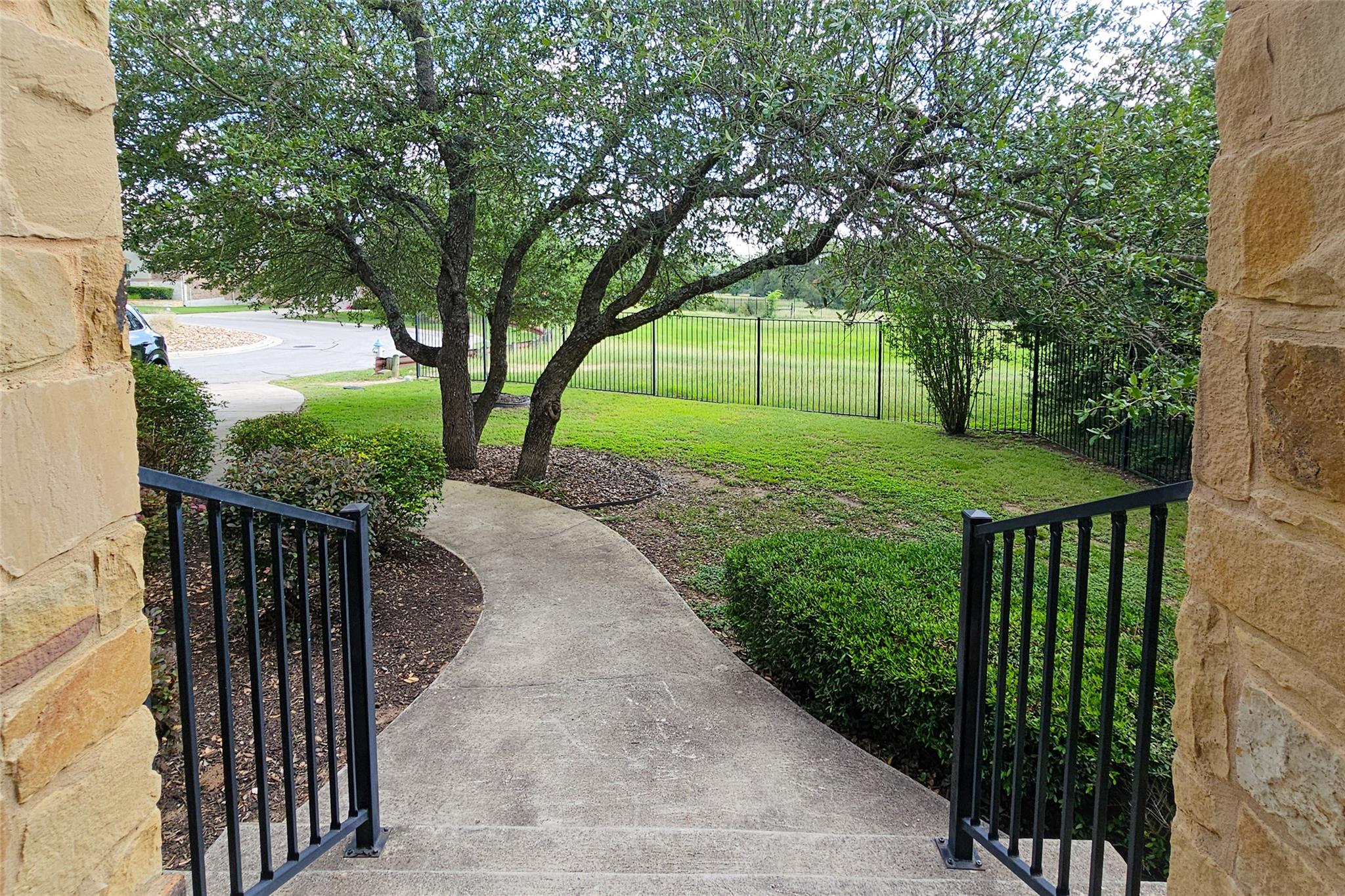 952 Wild Rose Dr, Austin, TX 78737