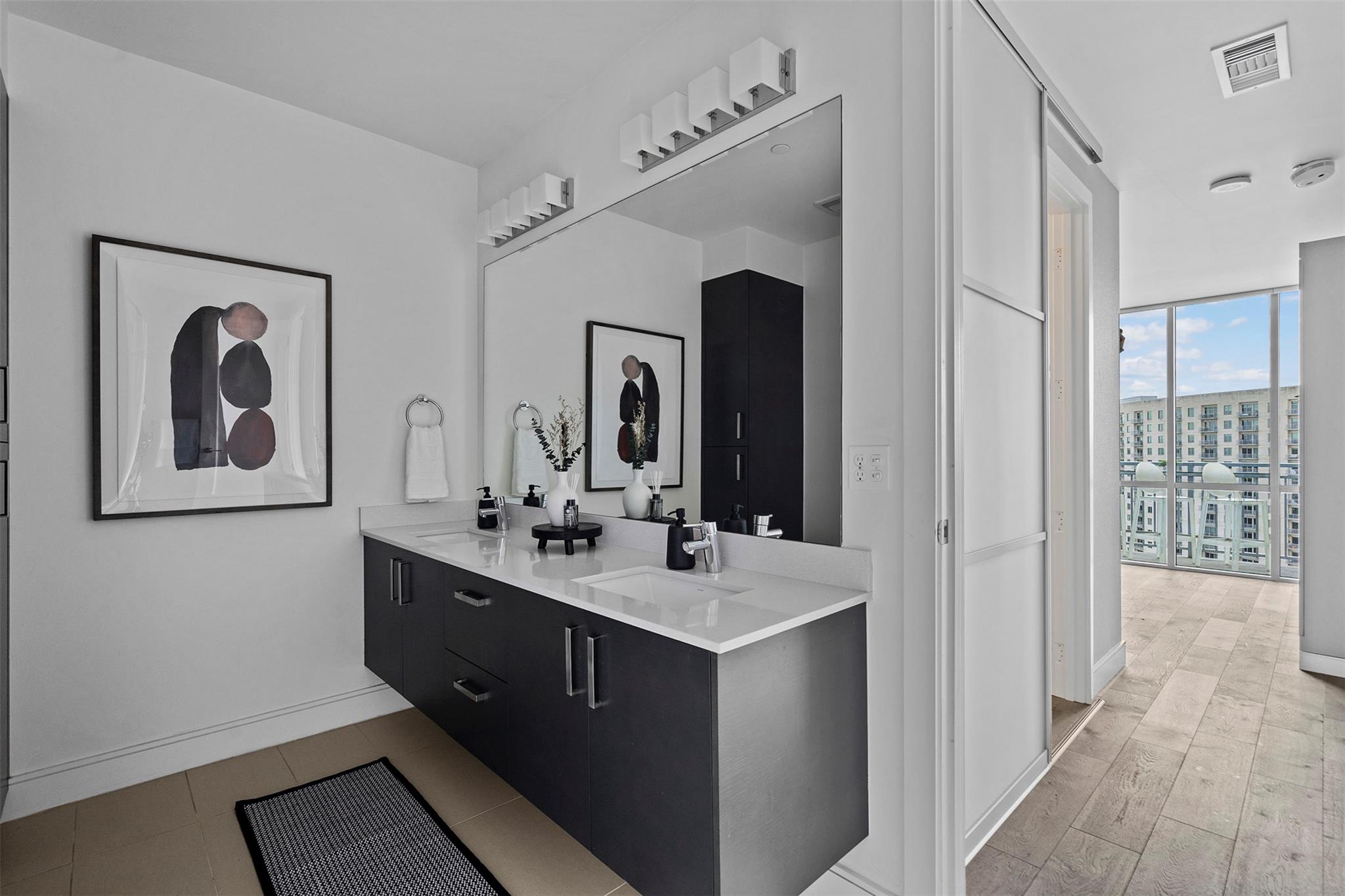 222 West Ave # 1404, Austin, TX 78701