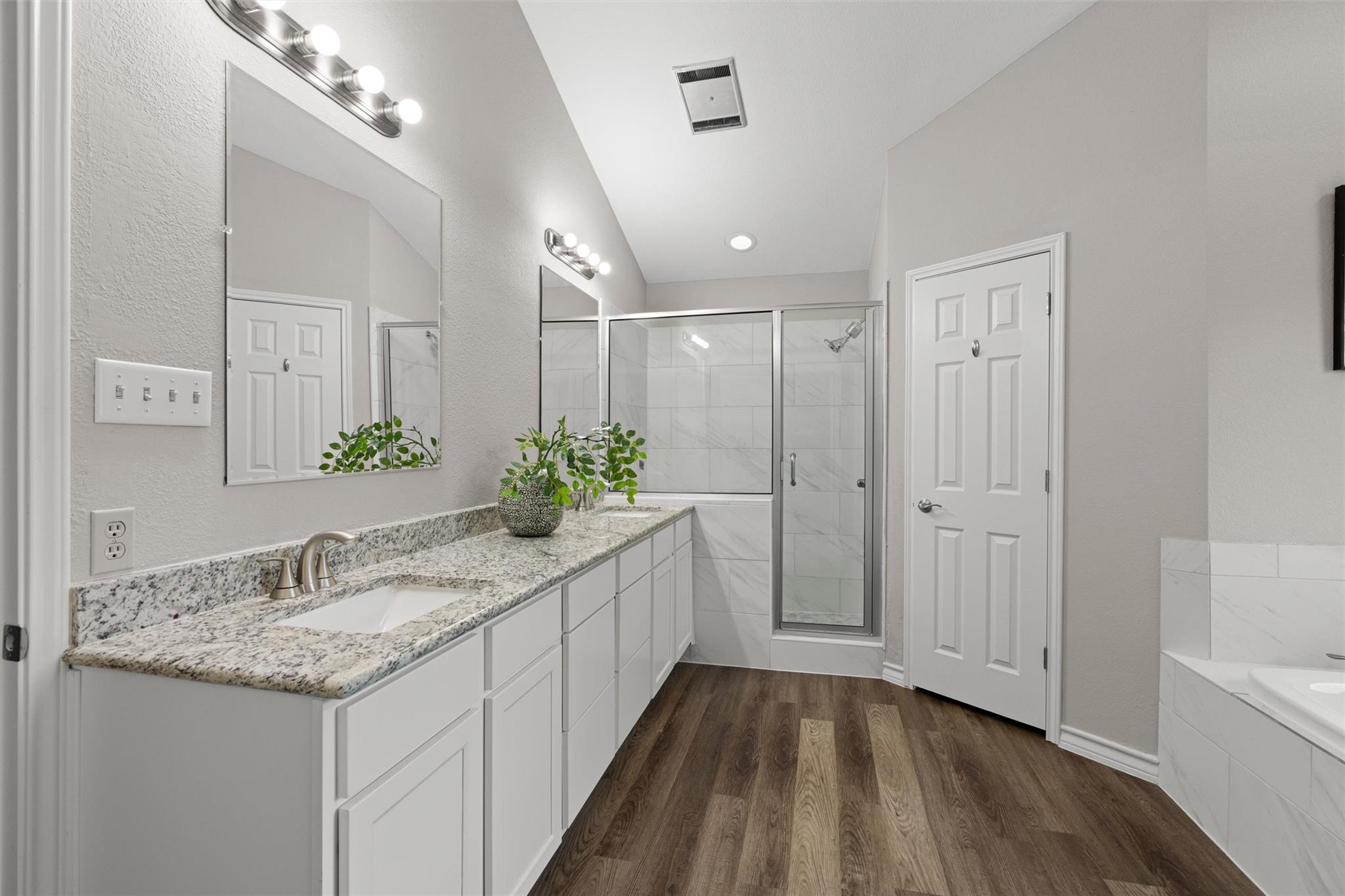 11310 Spicewood Club Dr # 19, Austin, TX 78750