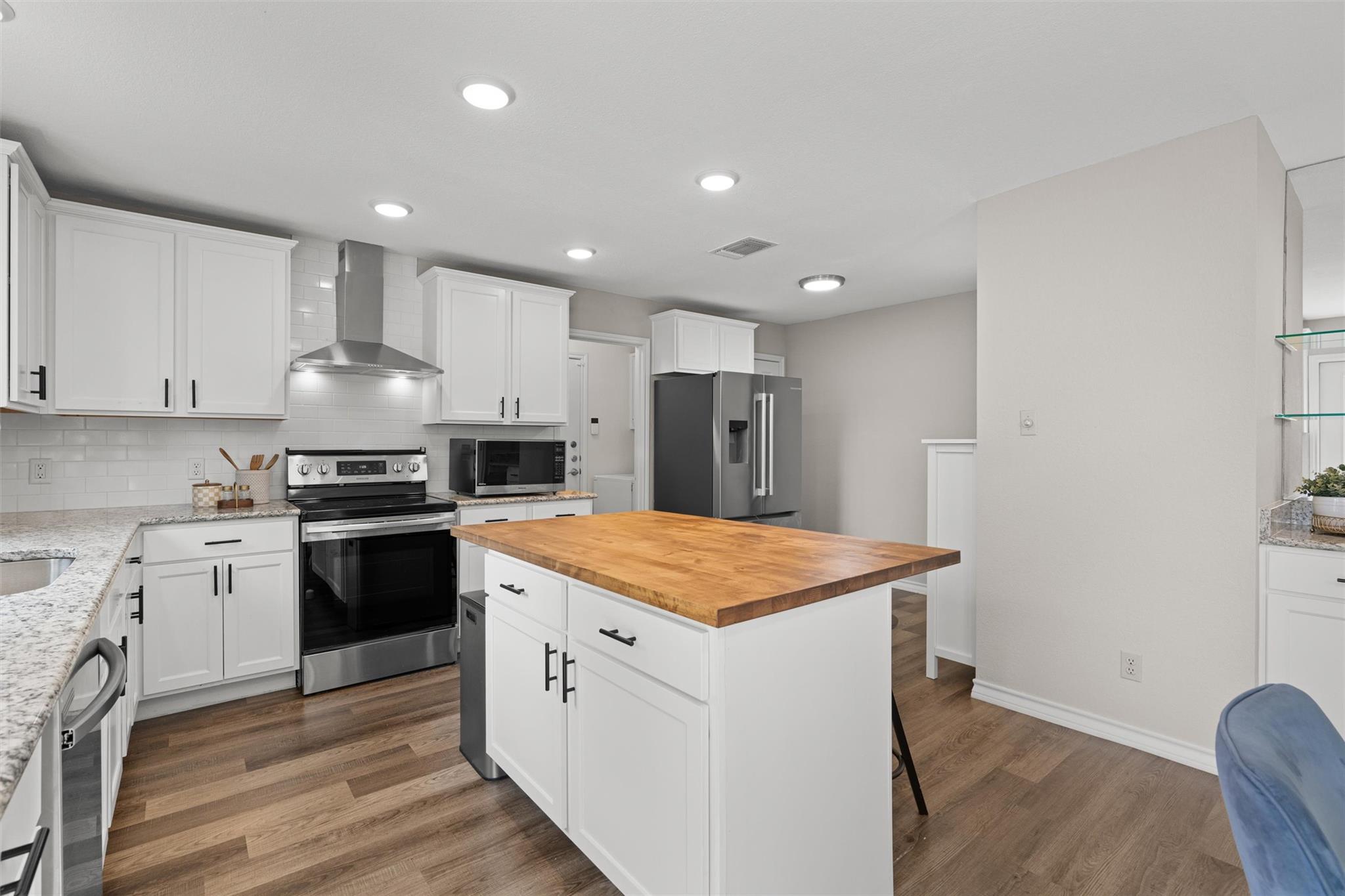 11310 Spicewood Club Dr # 19, Austin, TX 78750
