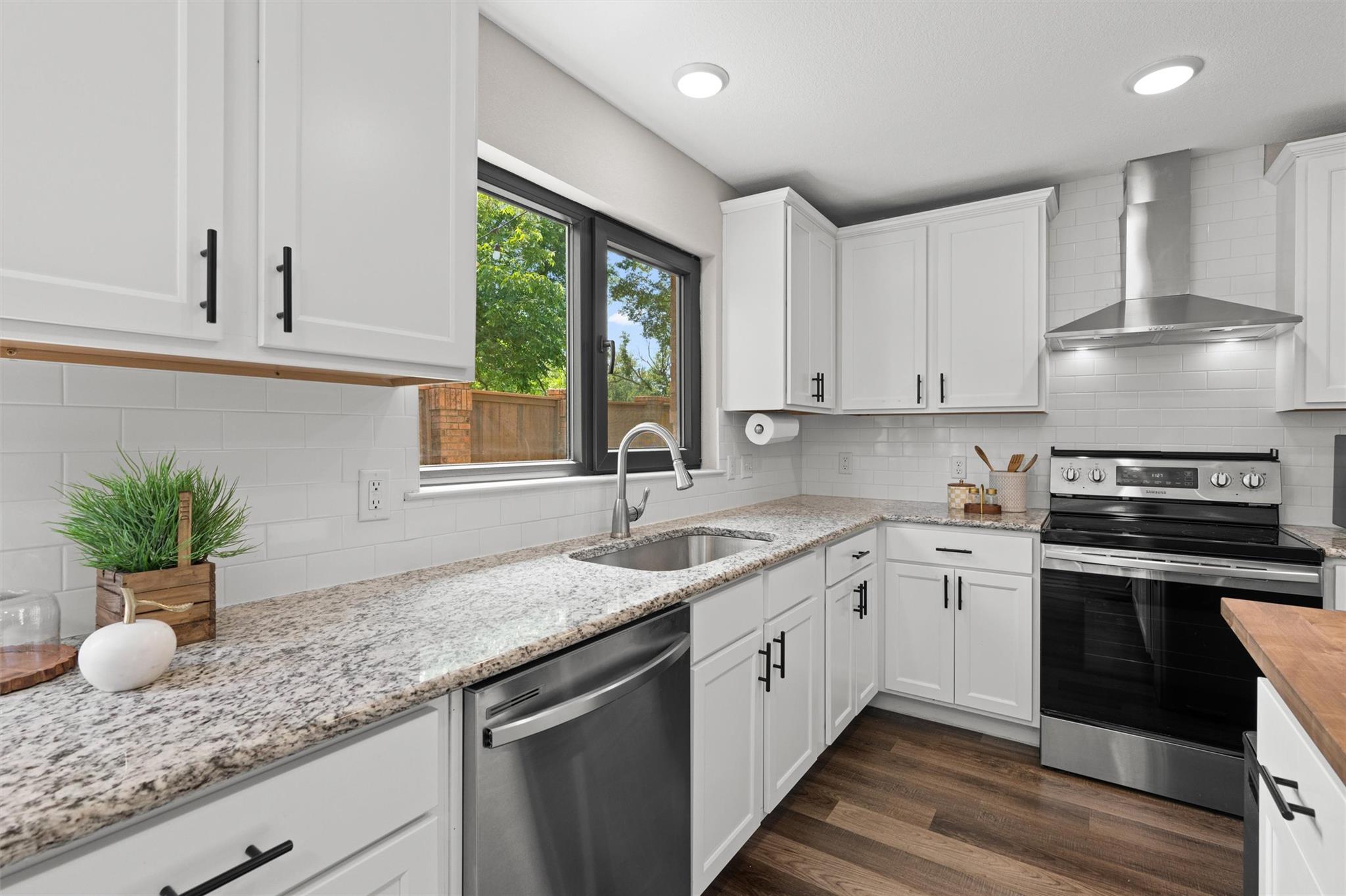 11310 Spicewood Club Dr # 19, Austin, TX 78750