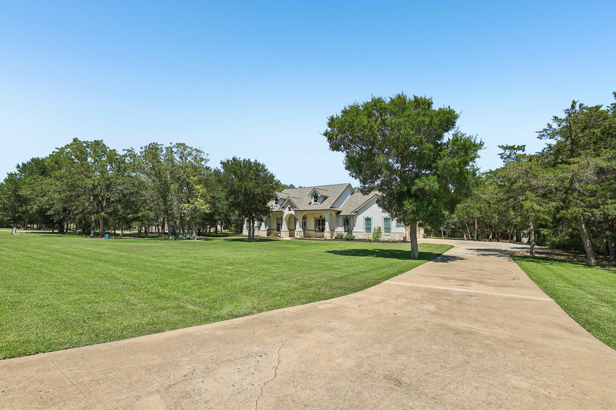 187 Pioneer Psge, Bastrop, TX 78602