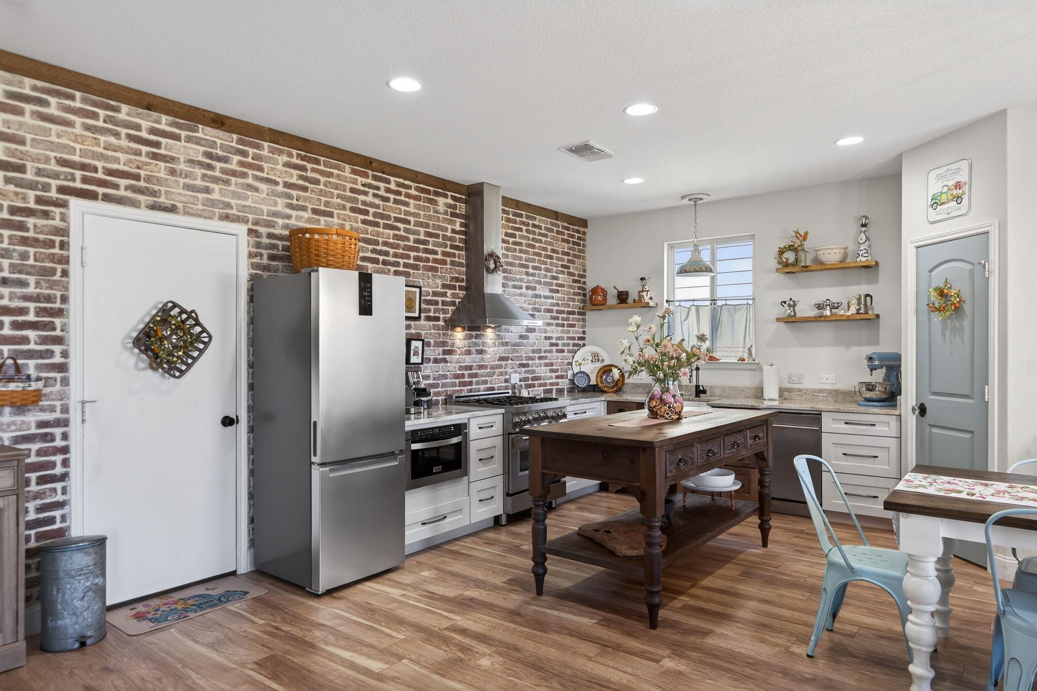 613 Whitman Ave, Georgetown, TX 78626