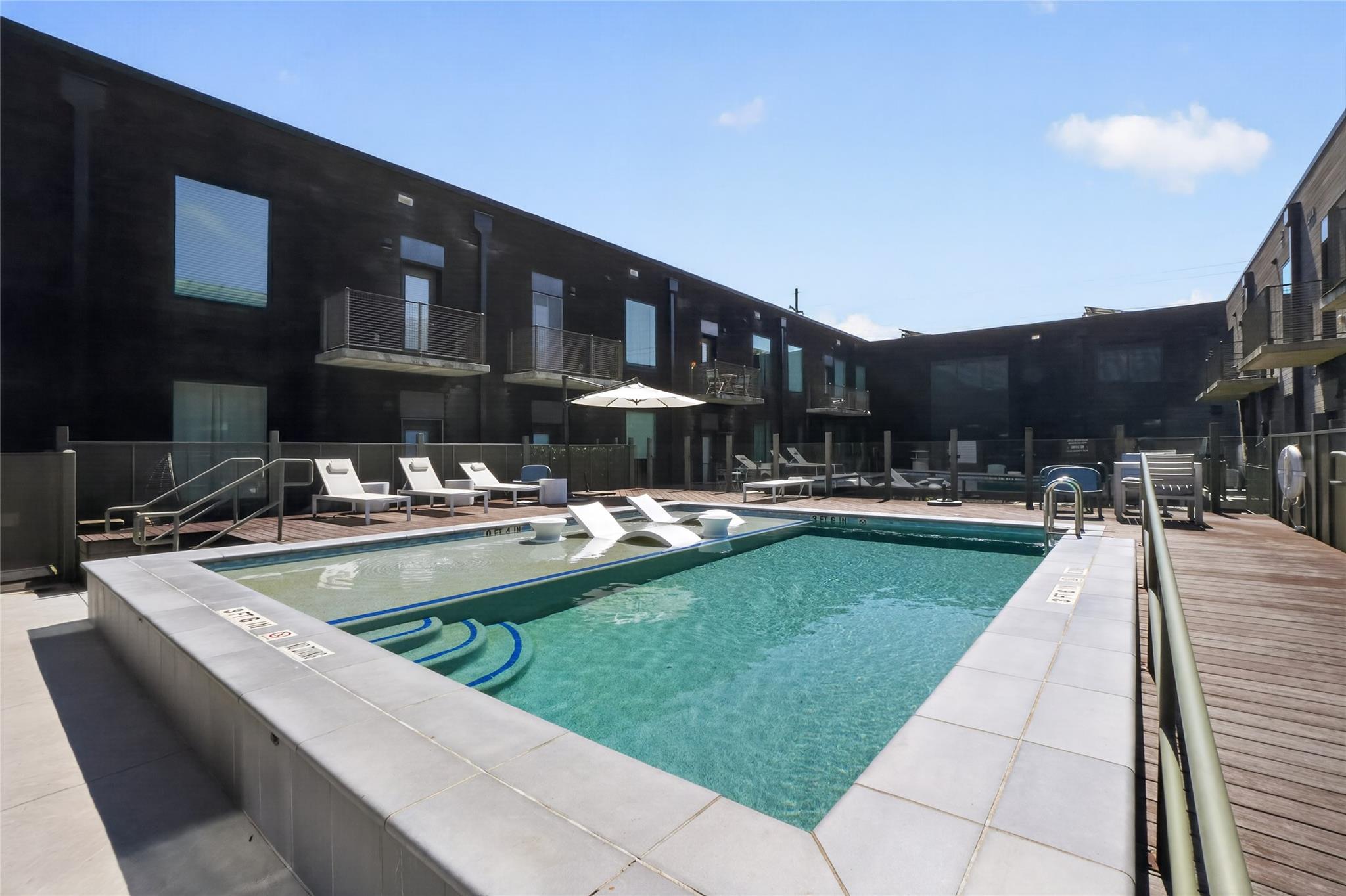 1800 E 4th St # 202, Austin, TX 78702