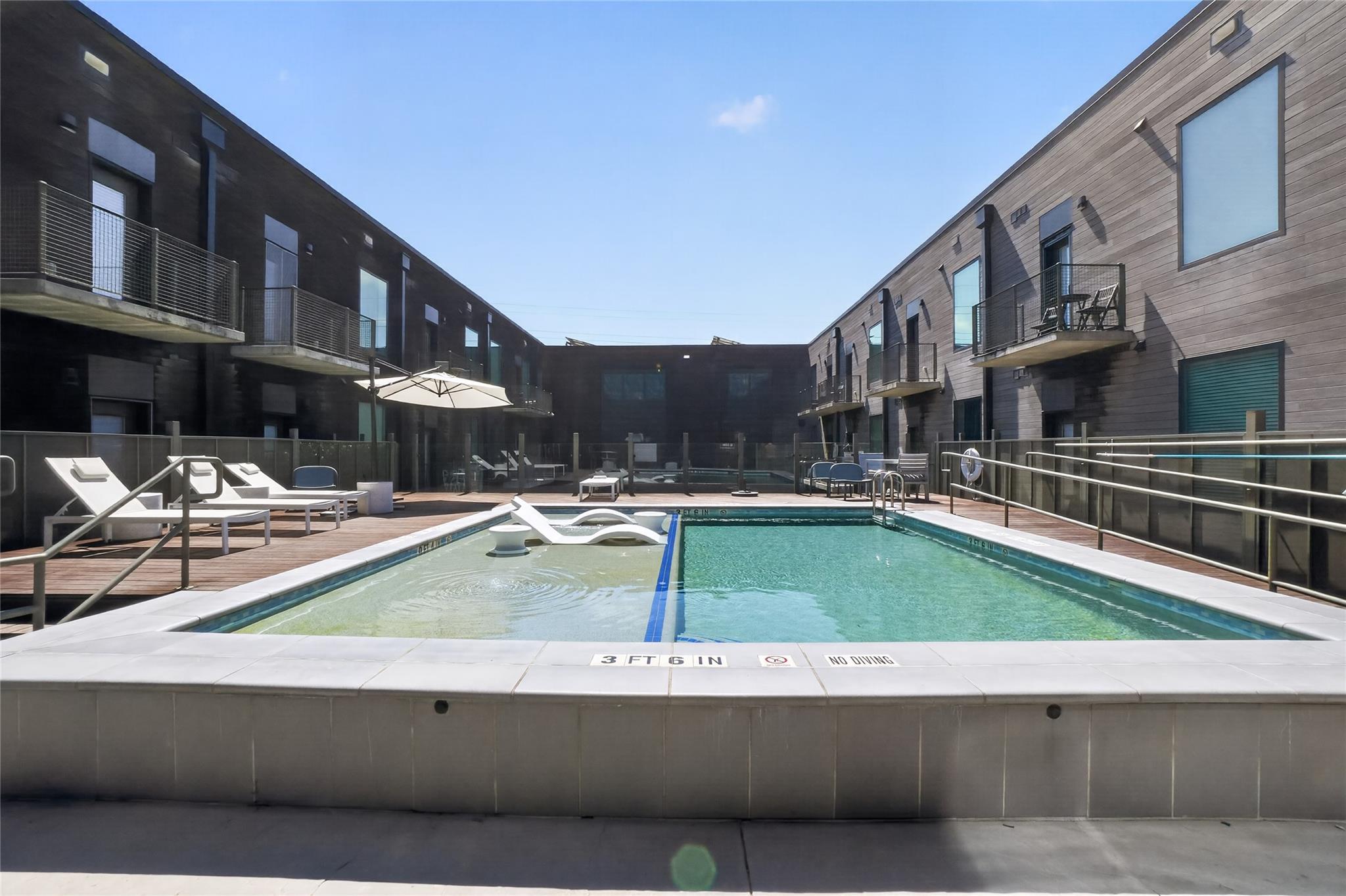 1800 E 4th St # 202, Austin, TX 78702