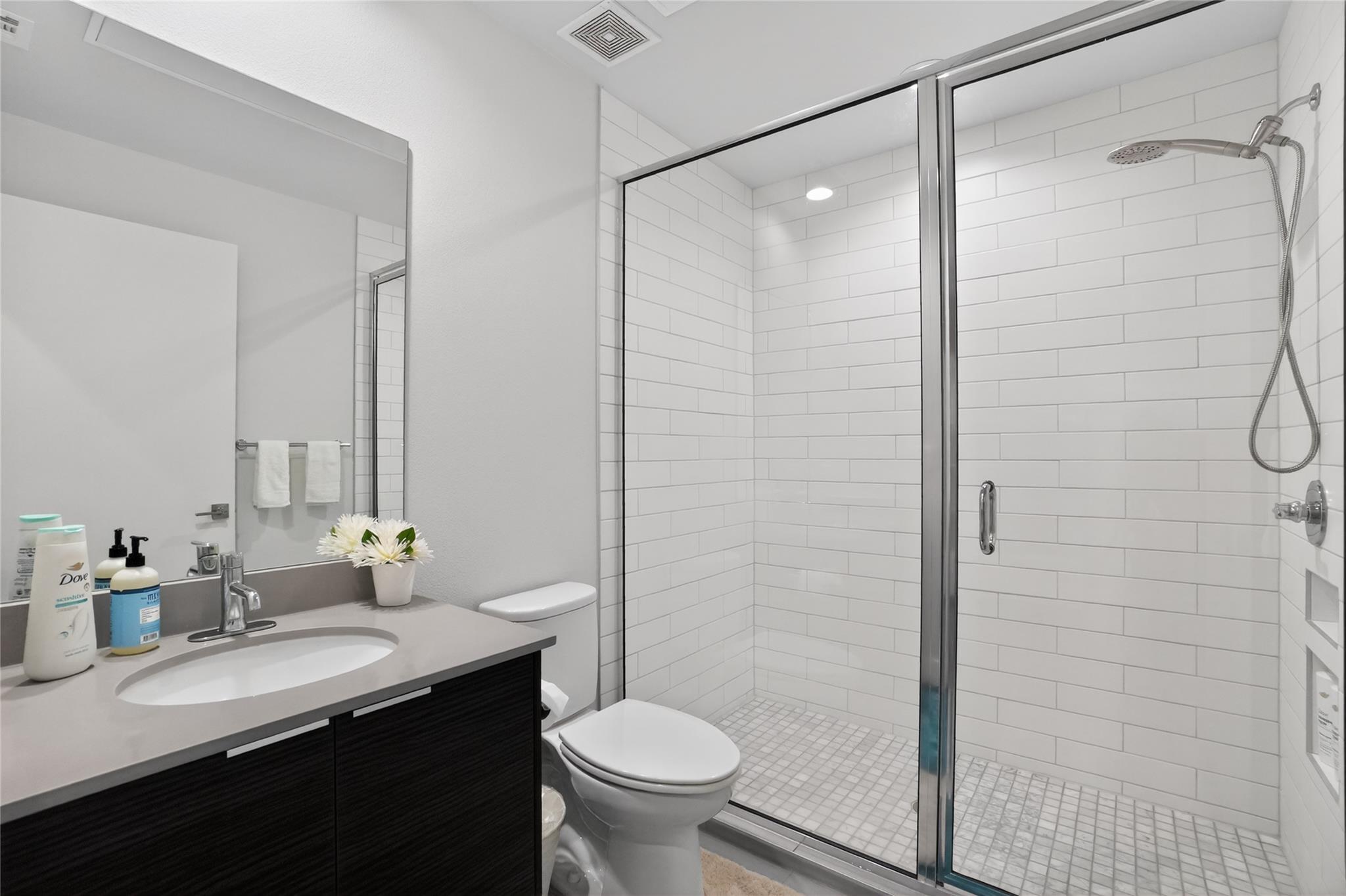 1800 E 4th St # 202, Austin, TX 78702