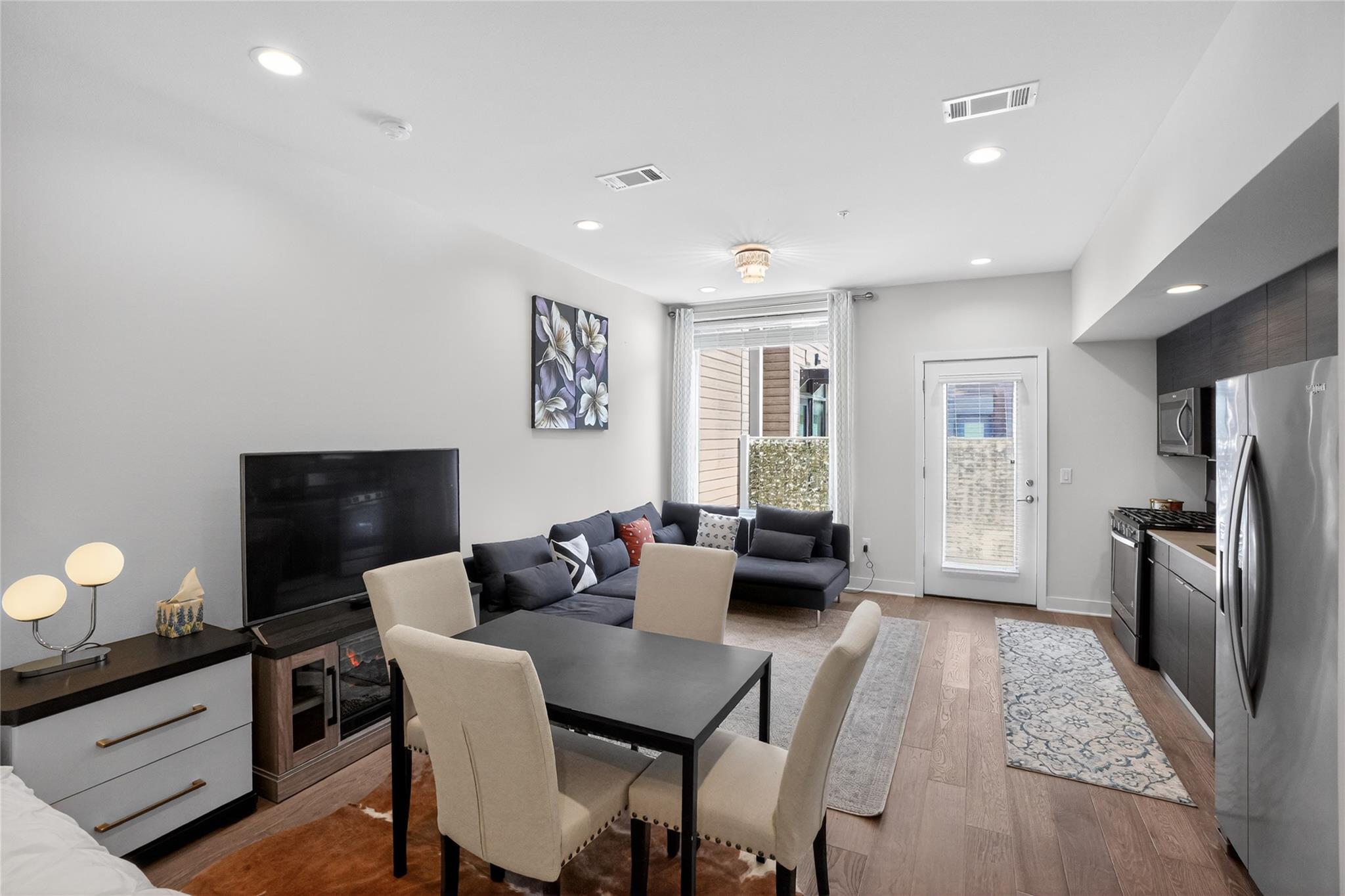 1800 E 4th St # 202, Austin, TX 78702