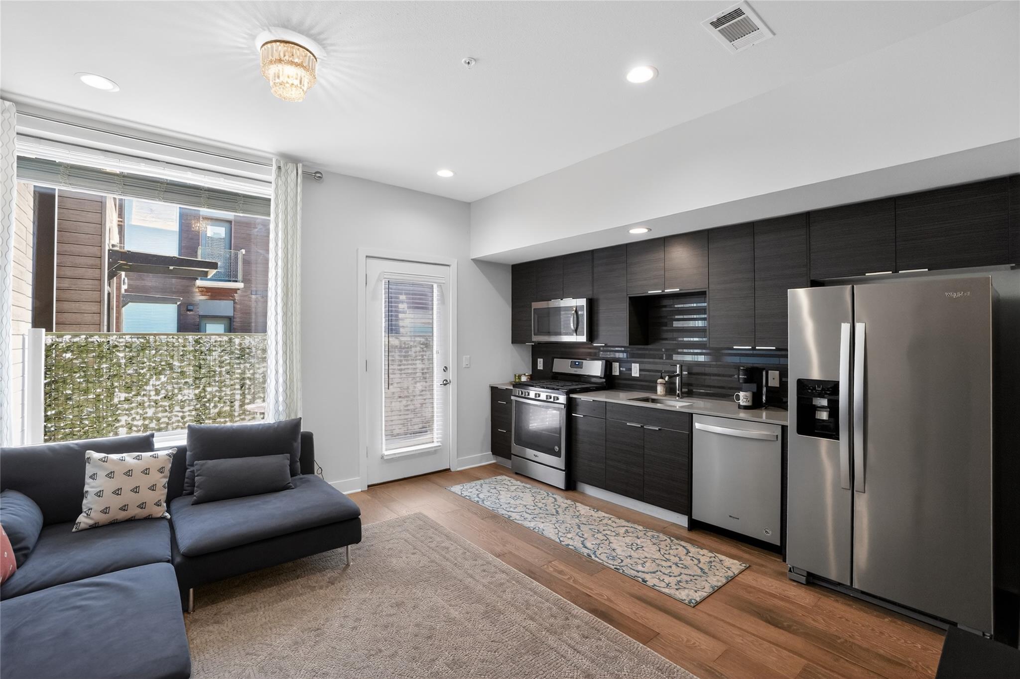 1800 E 4th St # 202, Austin, TX 78702