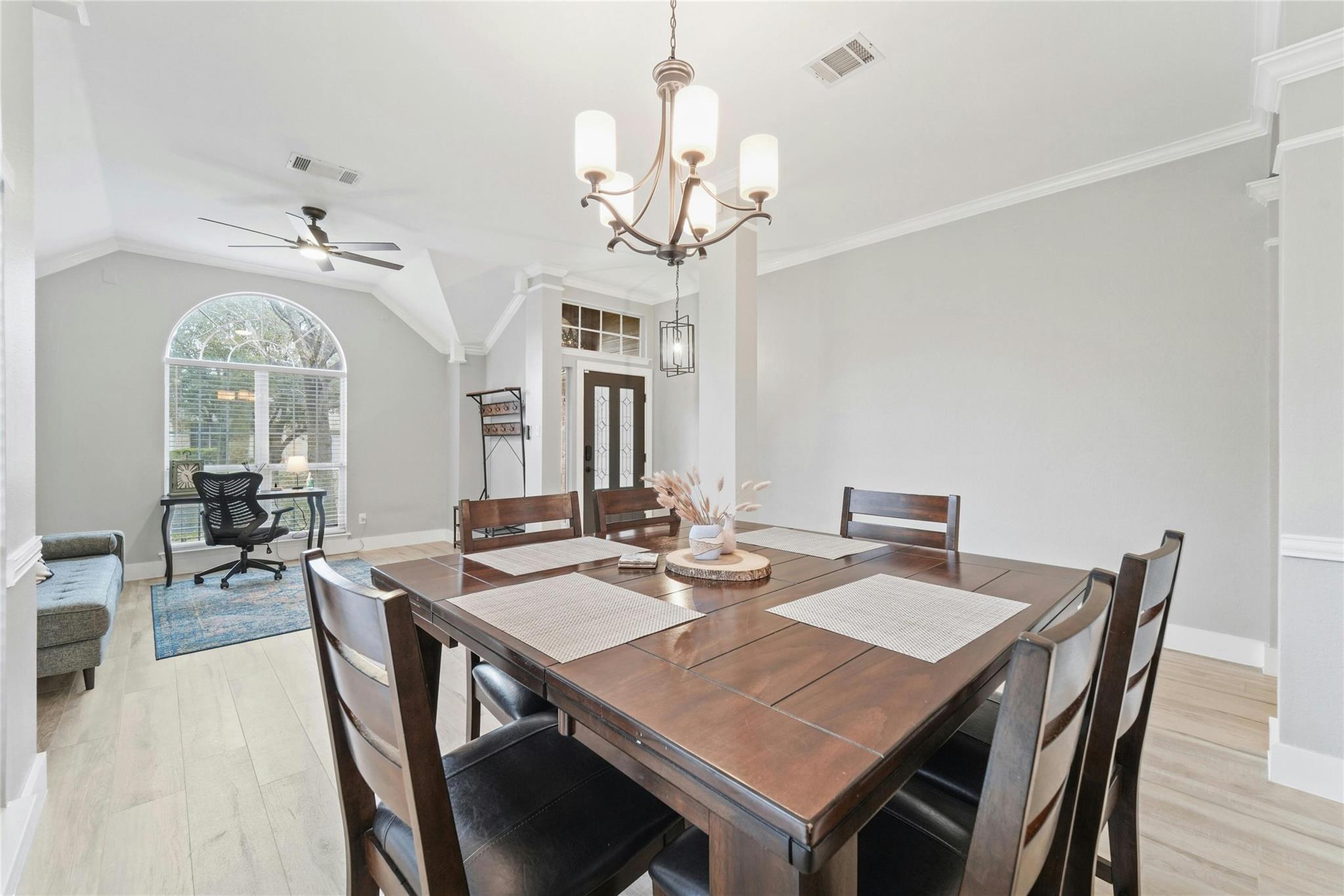 1841 Montana Sky Dr, Austin, TX 78727