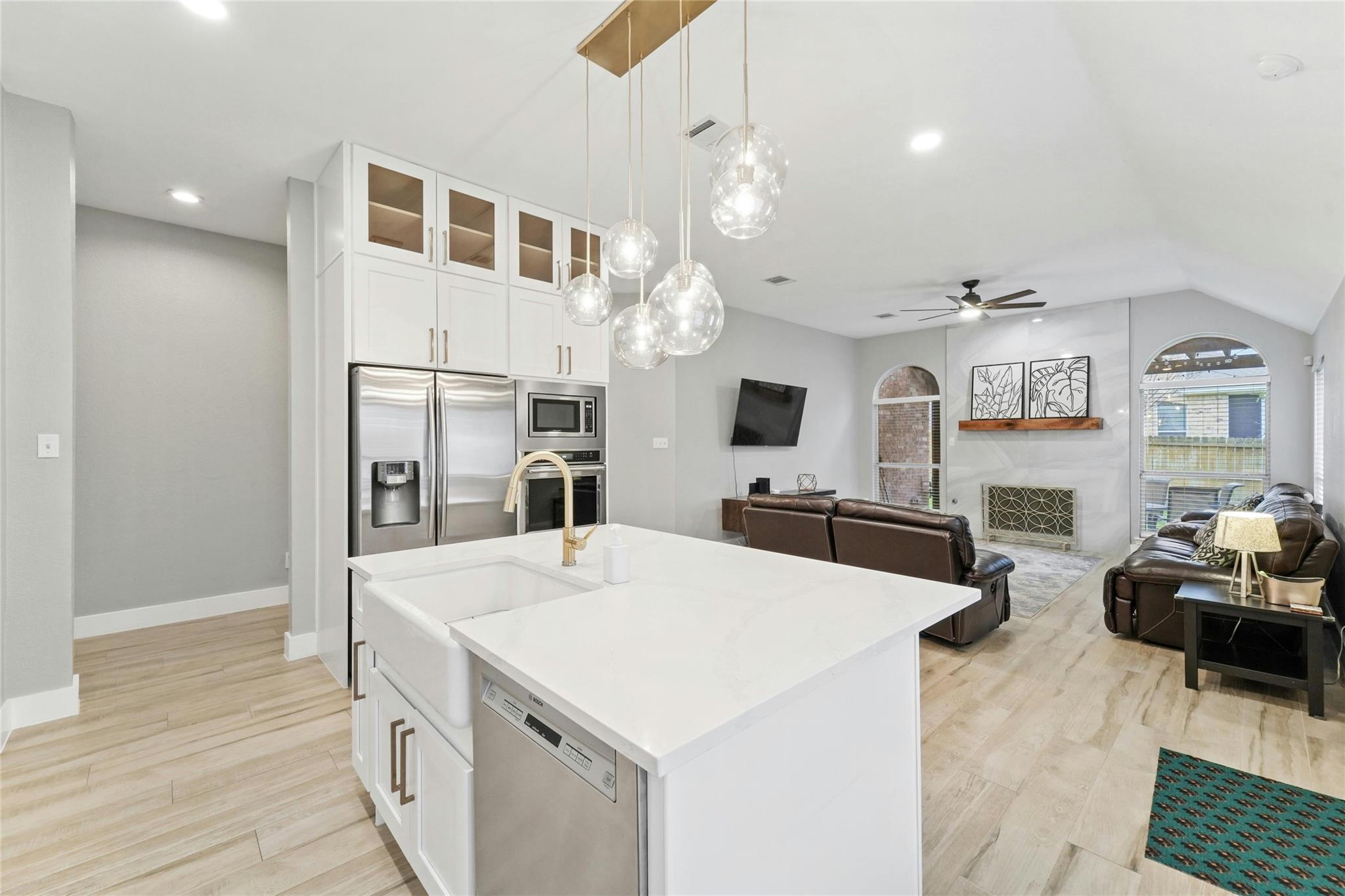 1841 Montana Sky Dr, Austin, TX 78727