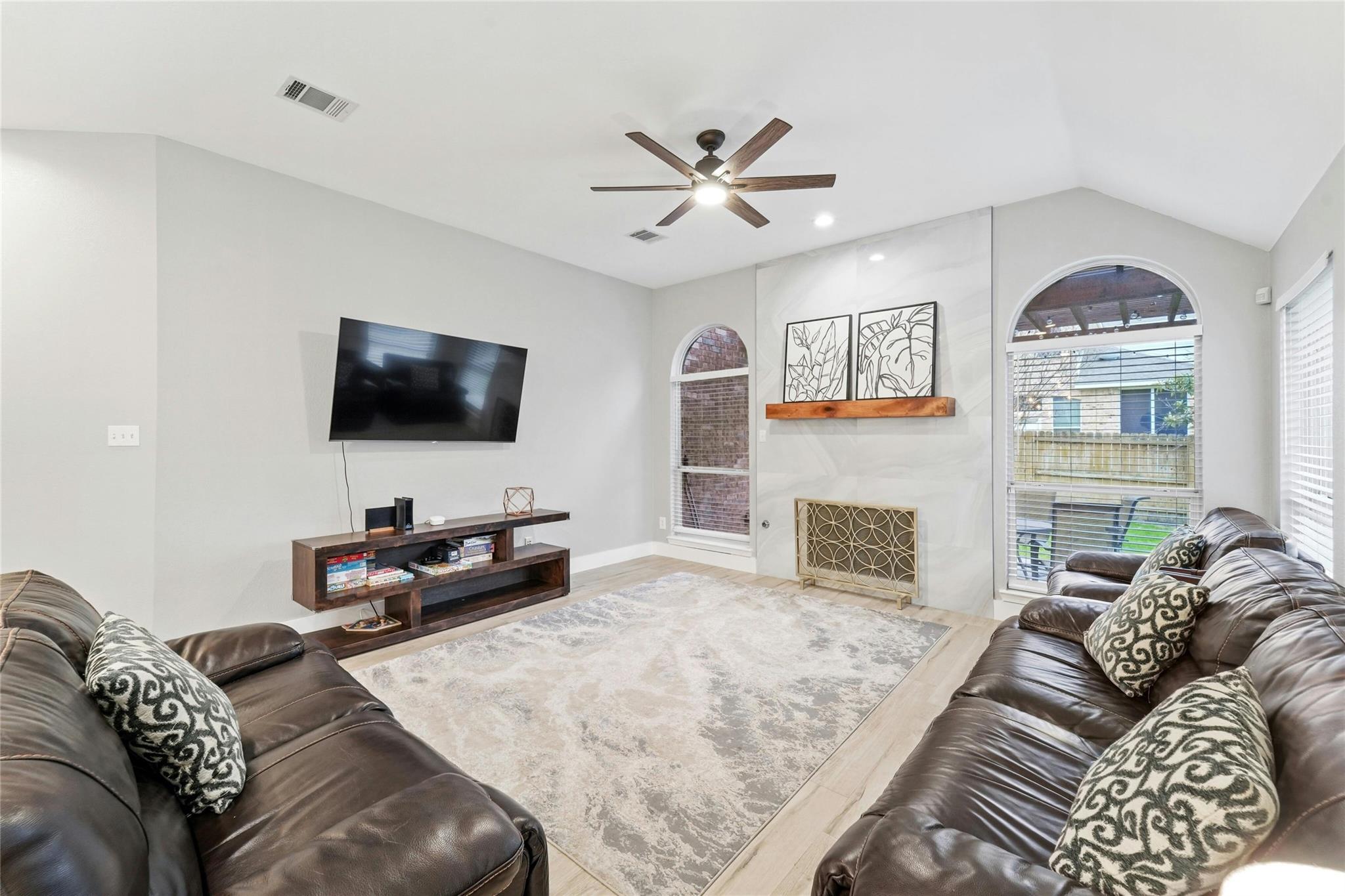 1841 Montana Sky Dr, Austin, TX 78727