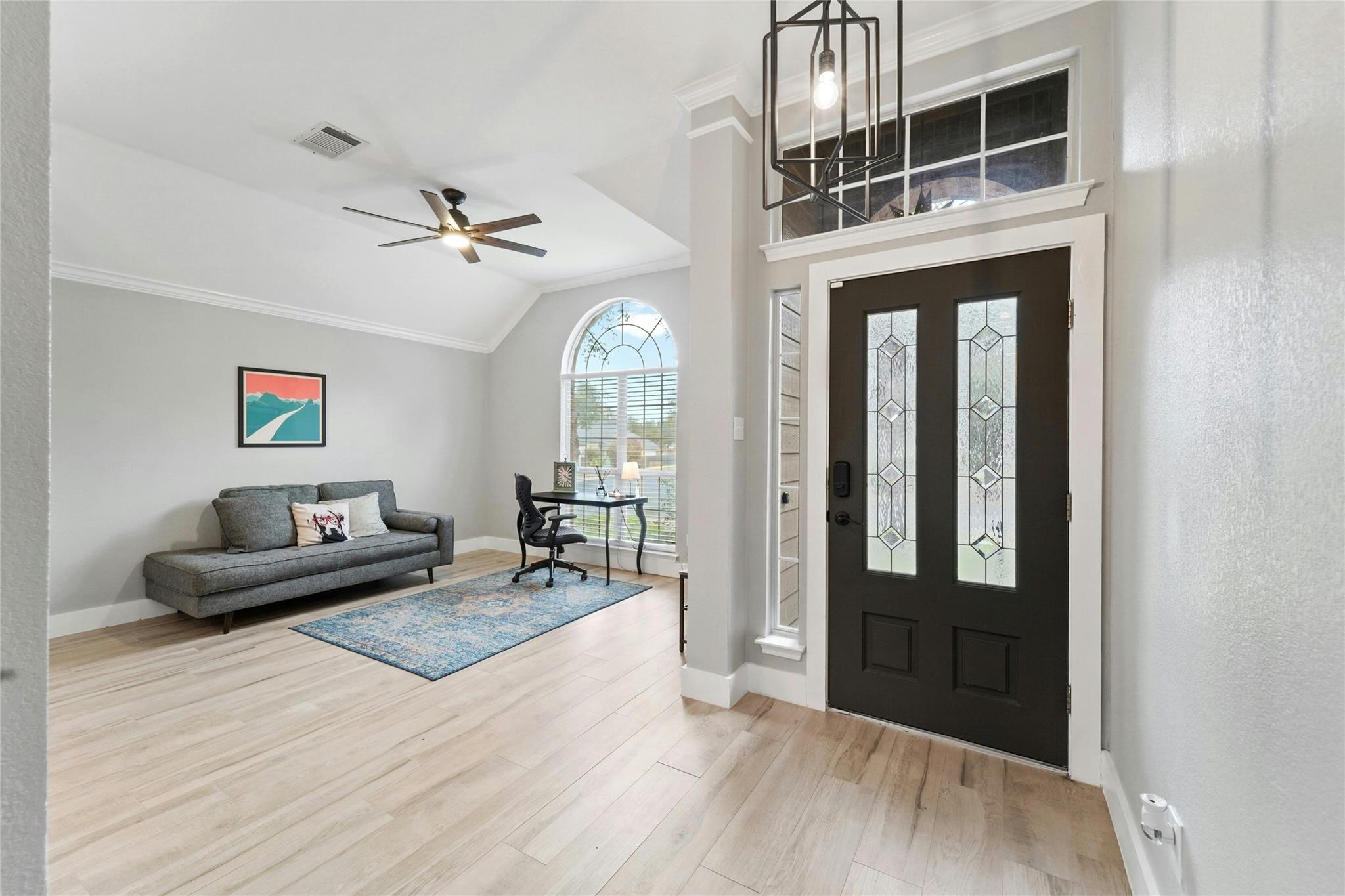 1841 Montana Sky Dr, Austin, TX 78727