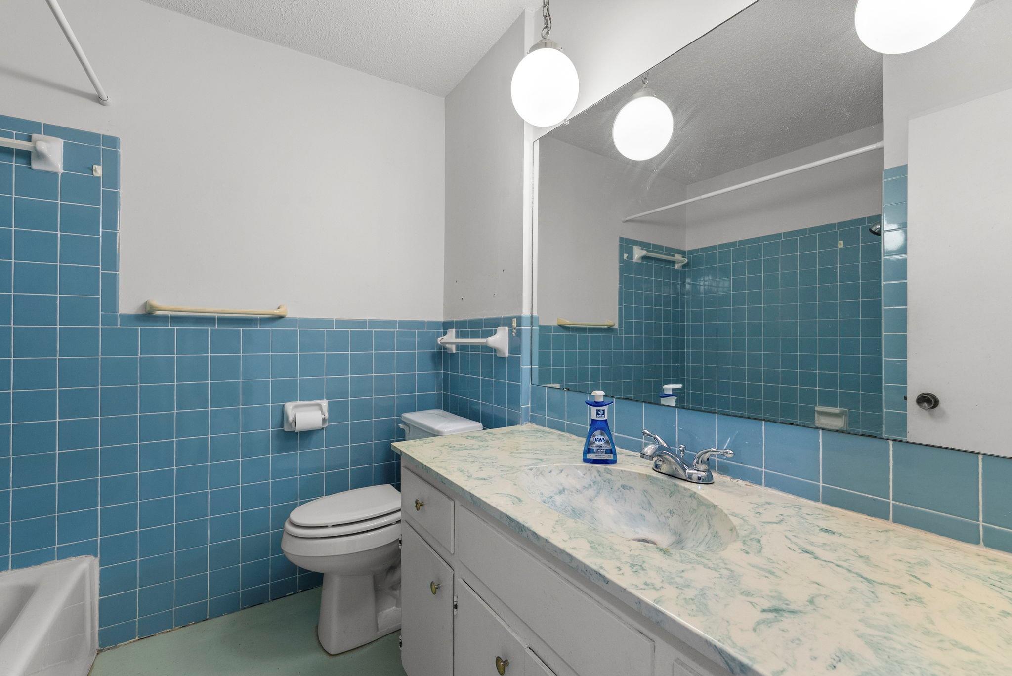 12332 Deerbrook Trl, Austin, TX 78750