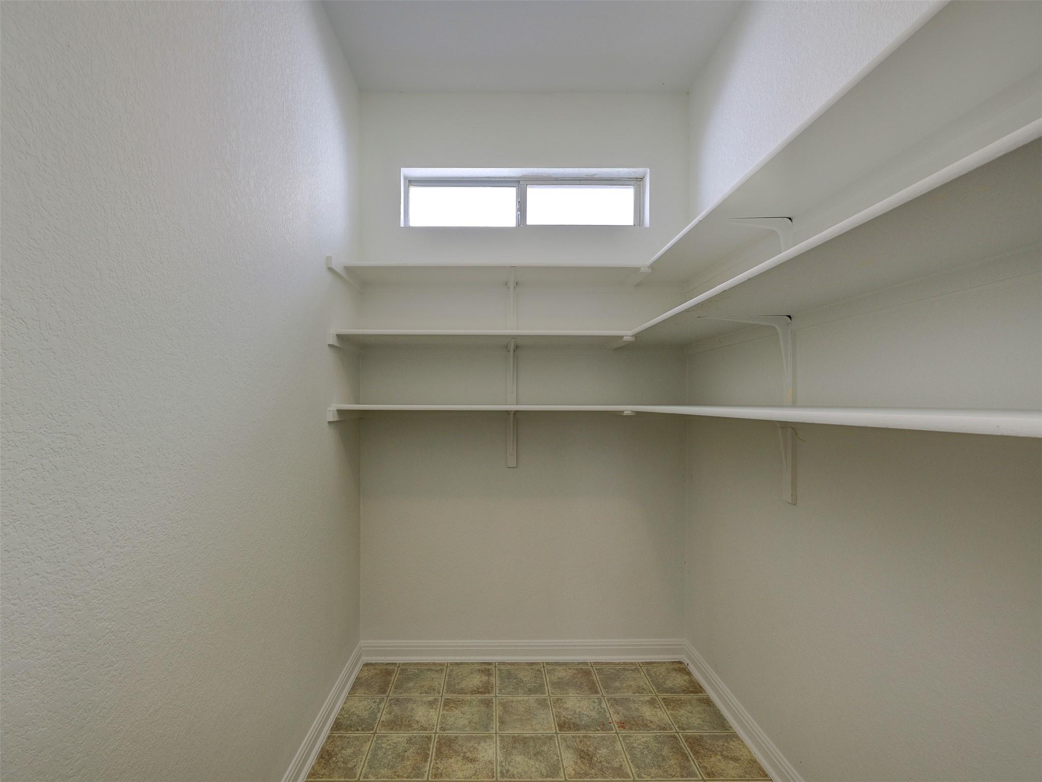 1554 Homewood Cir, Round Rock, TX 78665