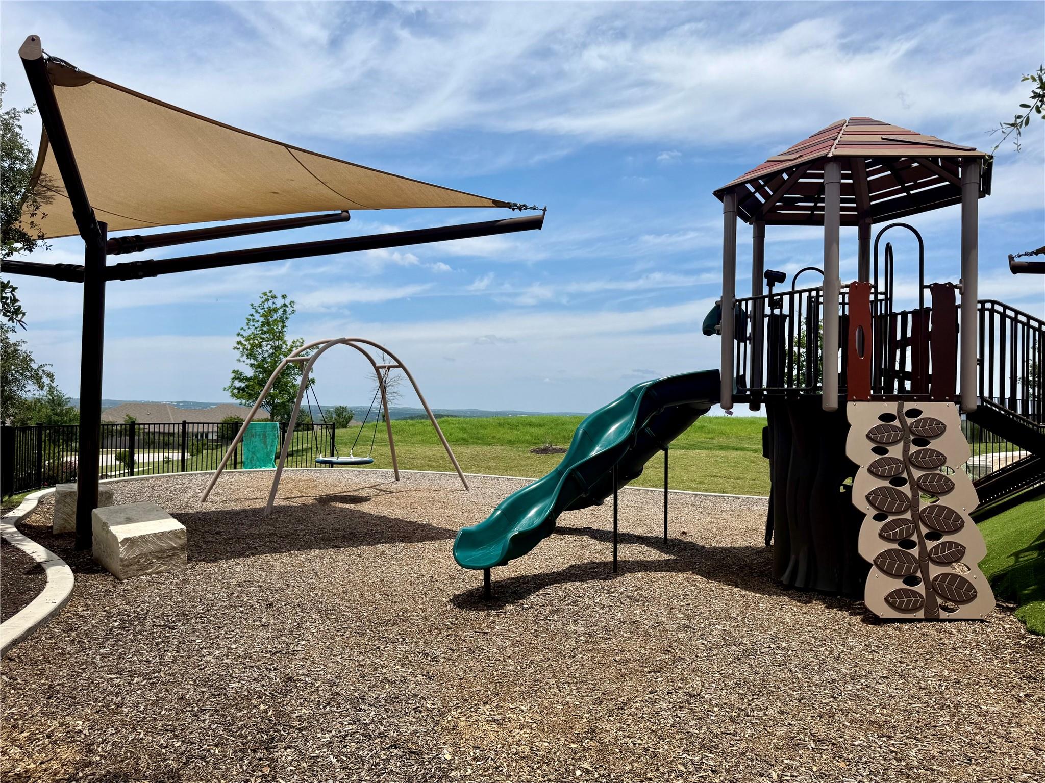 785 Sue Peaks Loop, Dripping Springs, TX 78620
