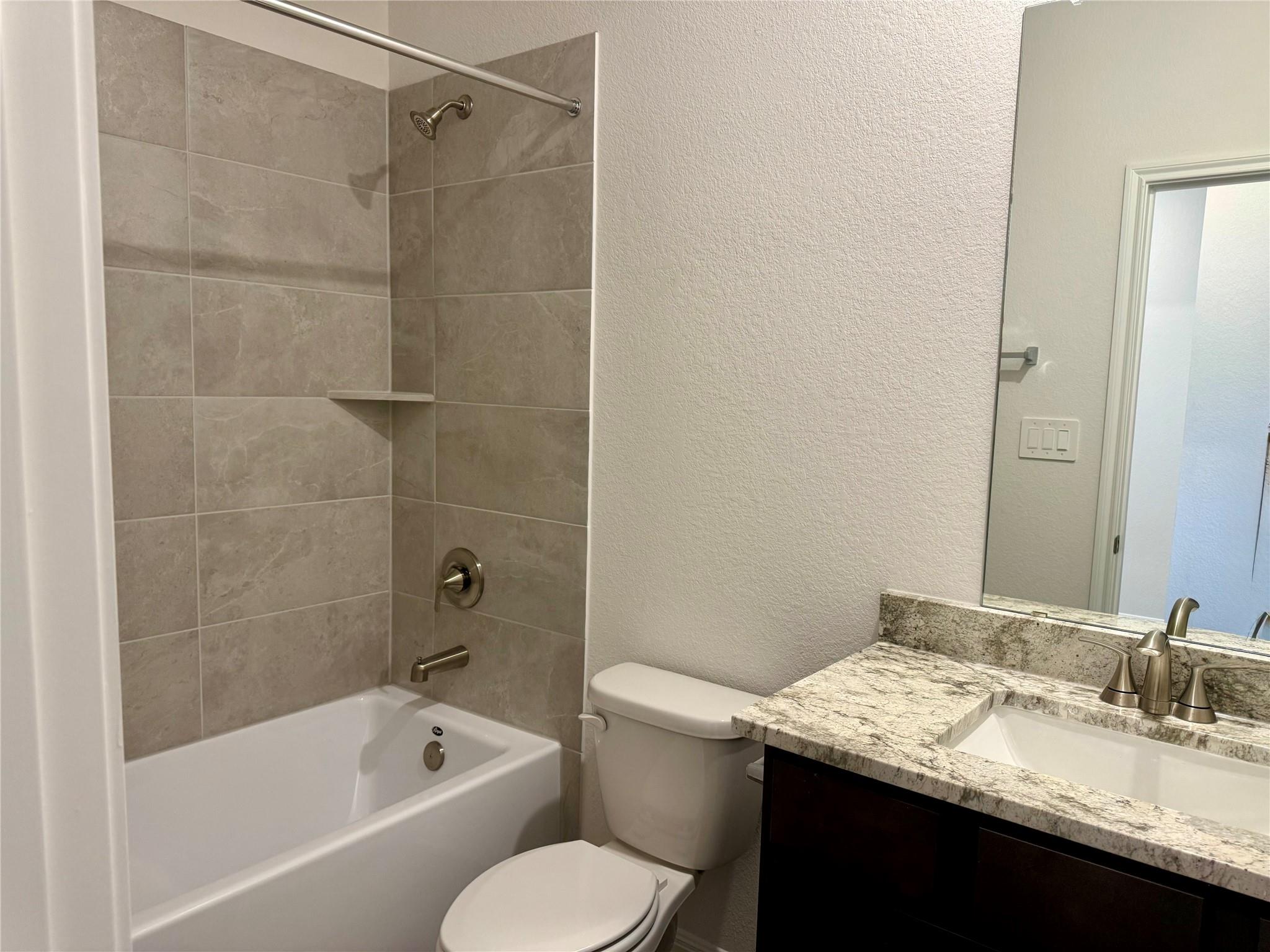785 Sue Peaks Loop, Dripping Springs, TX 78620