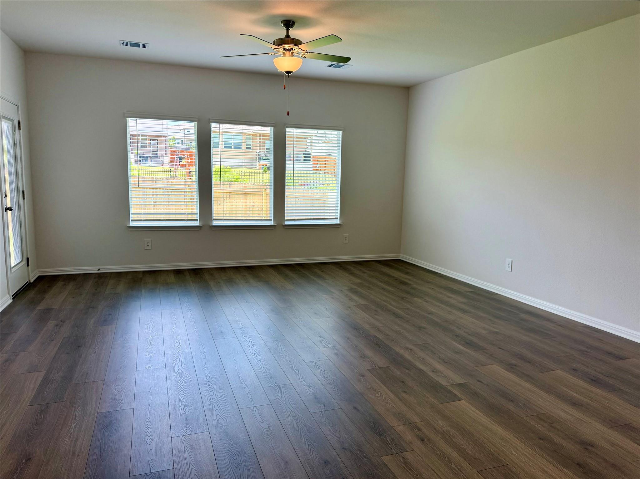 785 Sue Peaks Loop, Dripping Springs, TX 78620