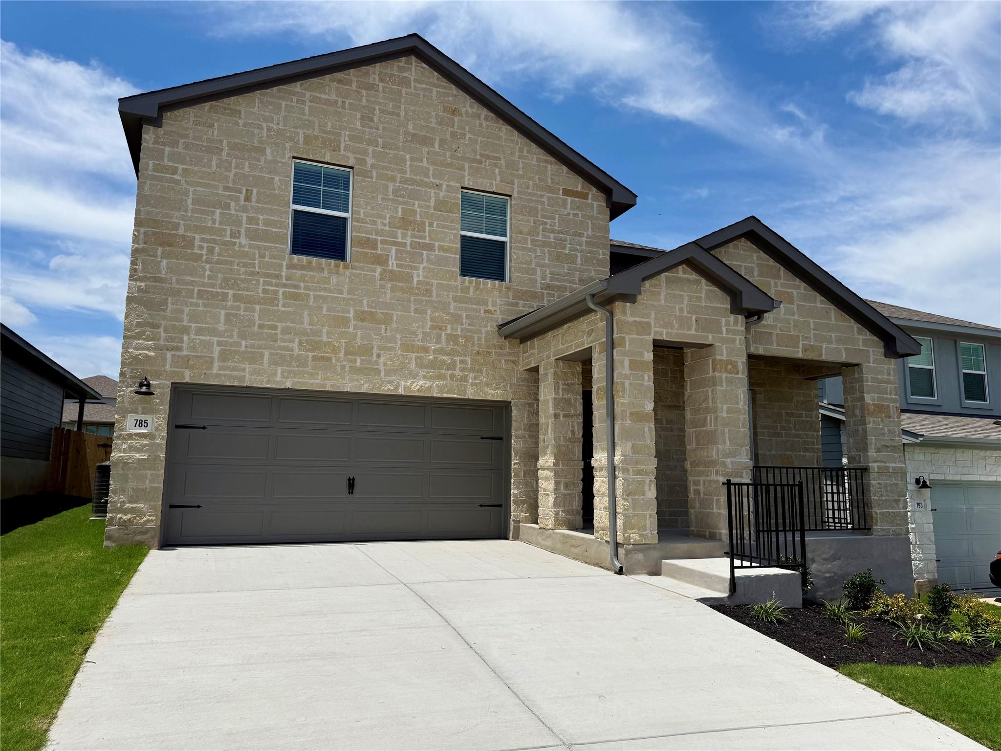 785 Sue Peaks Loop, Dripping Springs, TX 78620
