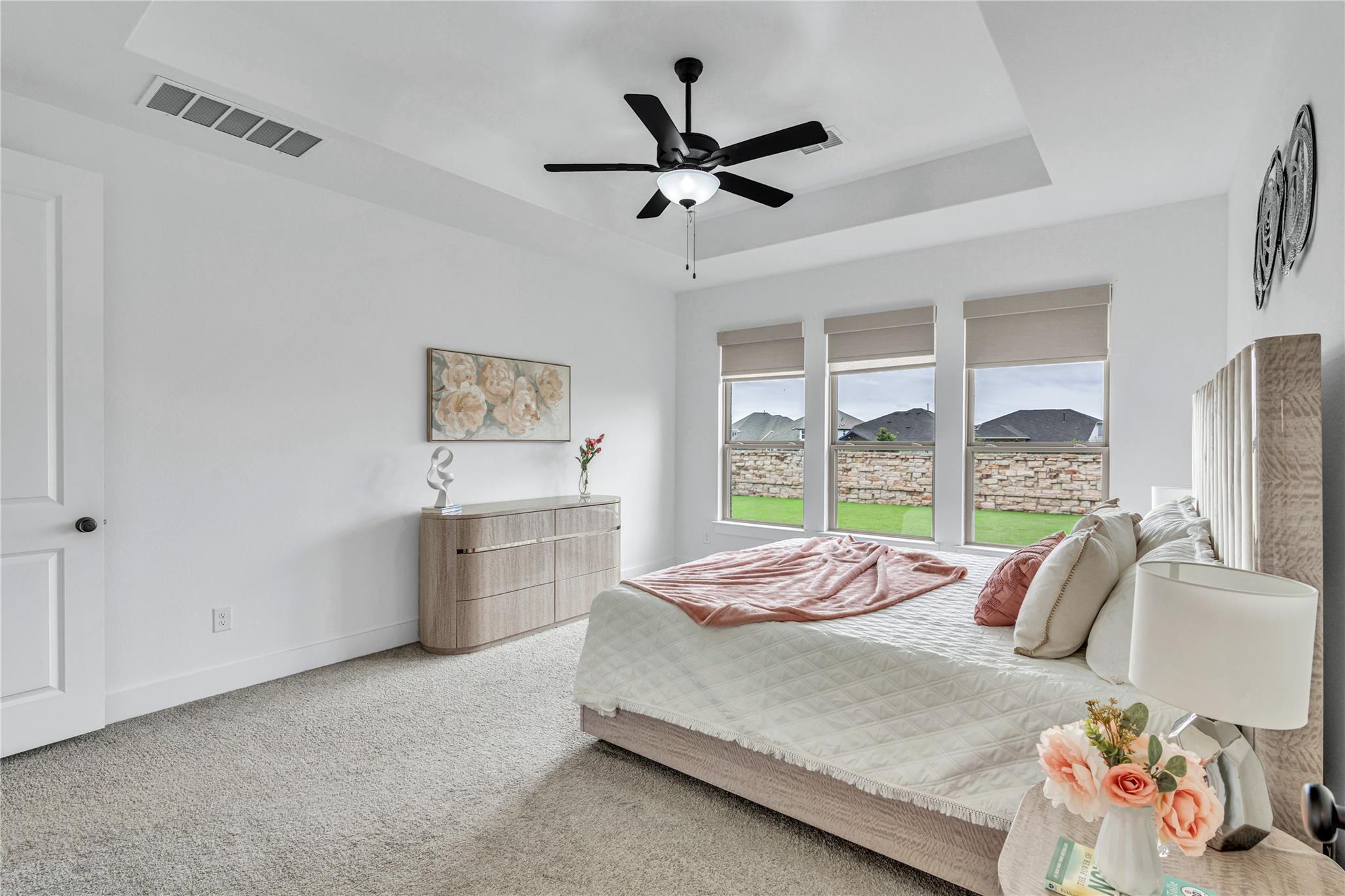 404 Hollister Dr, Liberty Hill, TX 78642