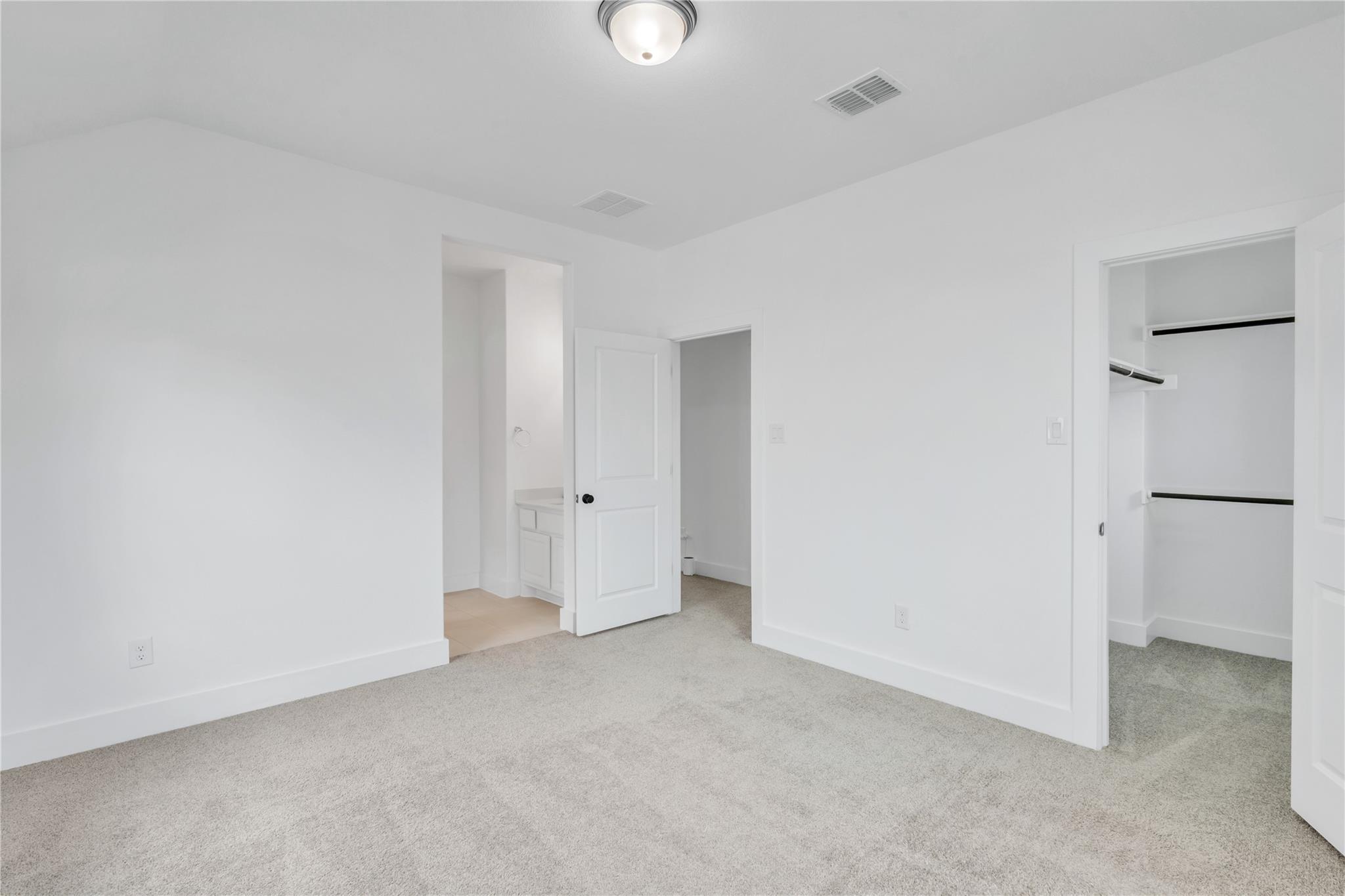 404 Hollister Dr, Liberty Hill, TX 78642