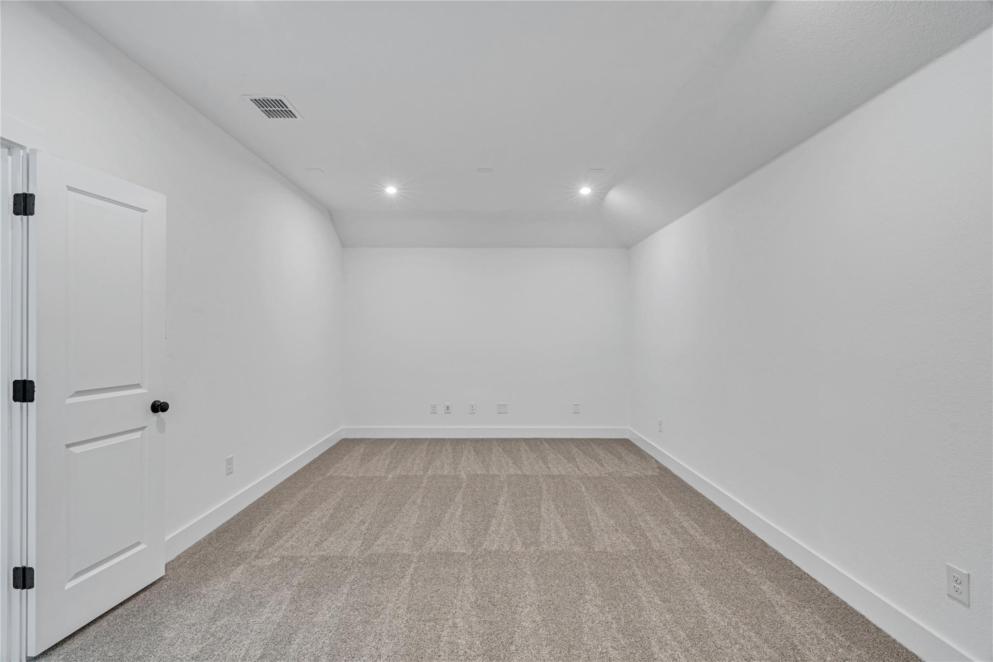 404 Hollister Dr, Liberty Hill, TX 78642