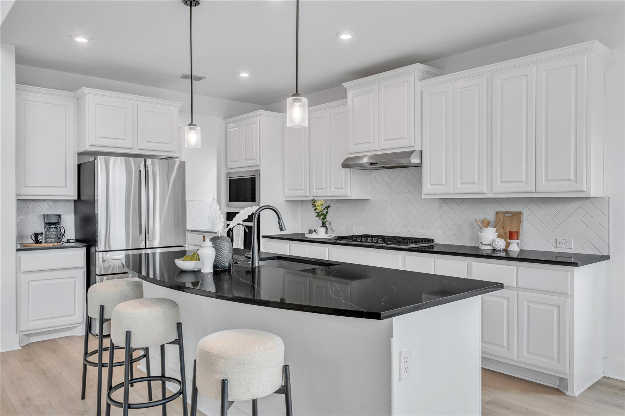 404 Hollister Dr, Liberty Hill, TX 78642