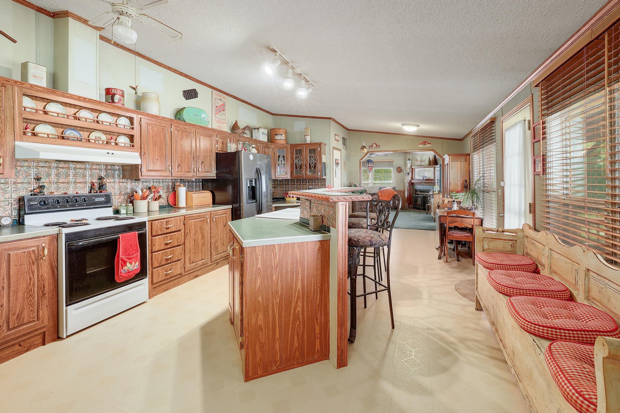 3527 N US Hwy 281, Burnet, TX 78611