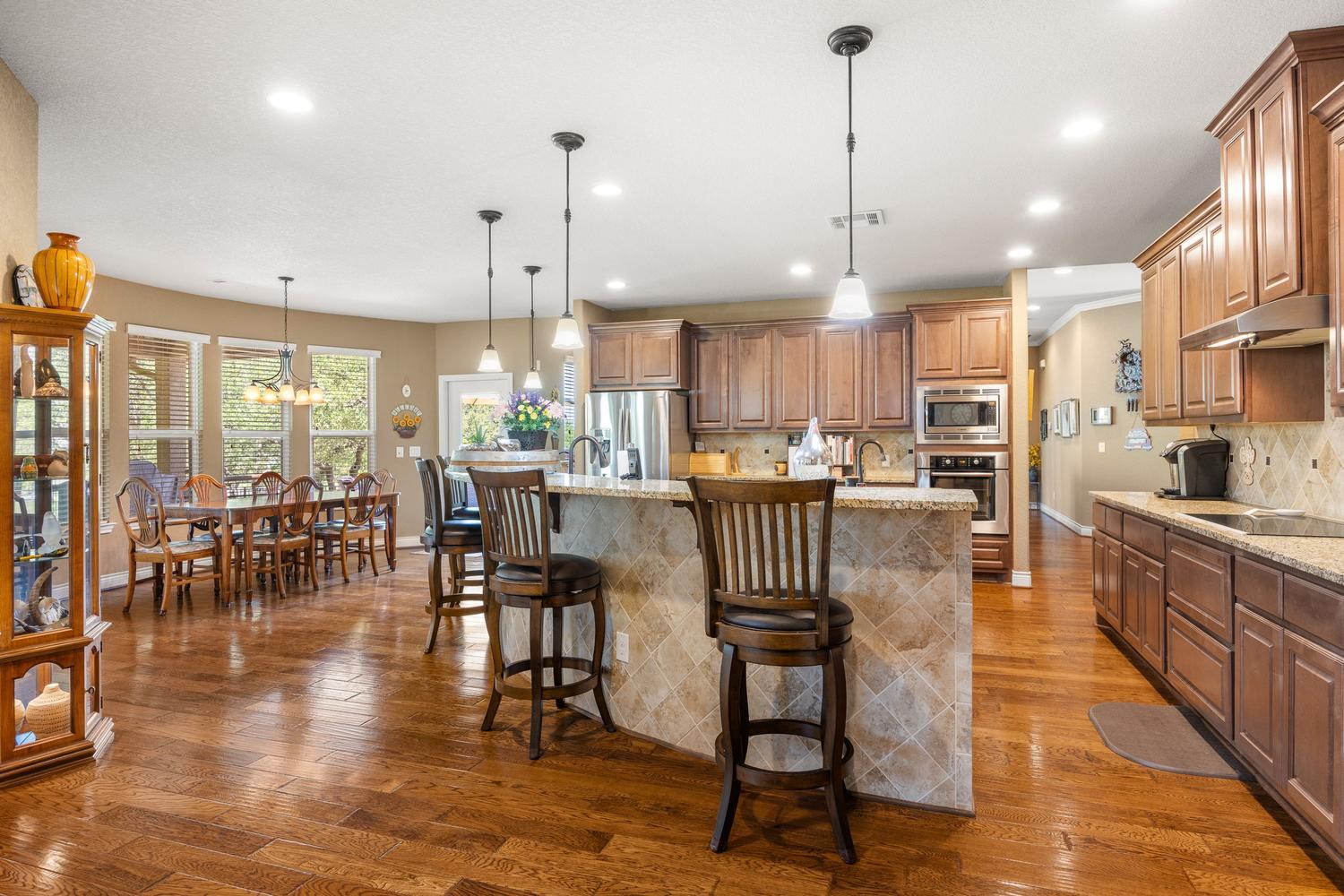 128 Portulaca Ct, Driftwood, TX 78619