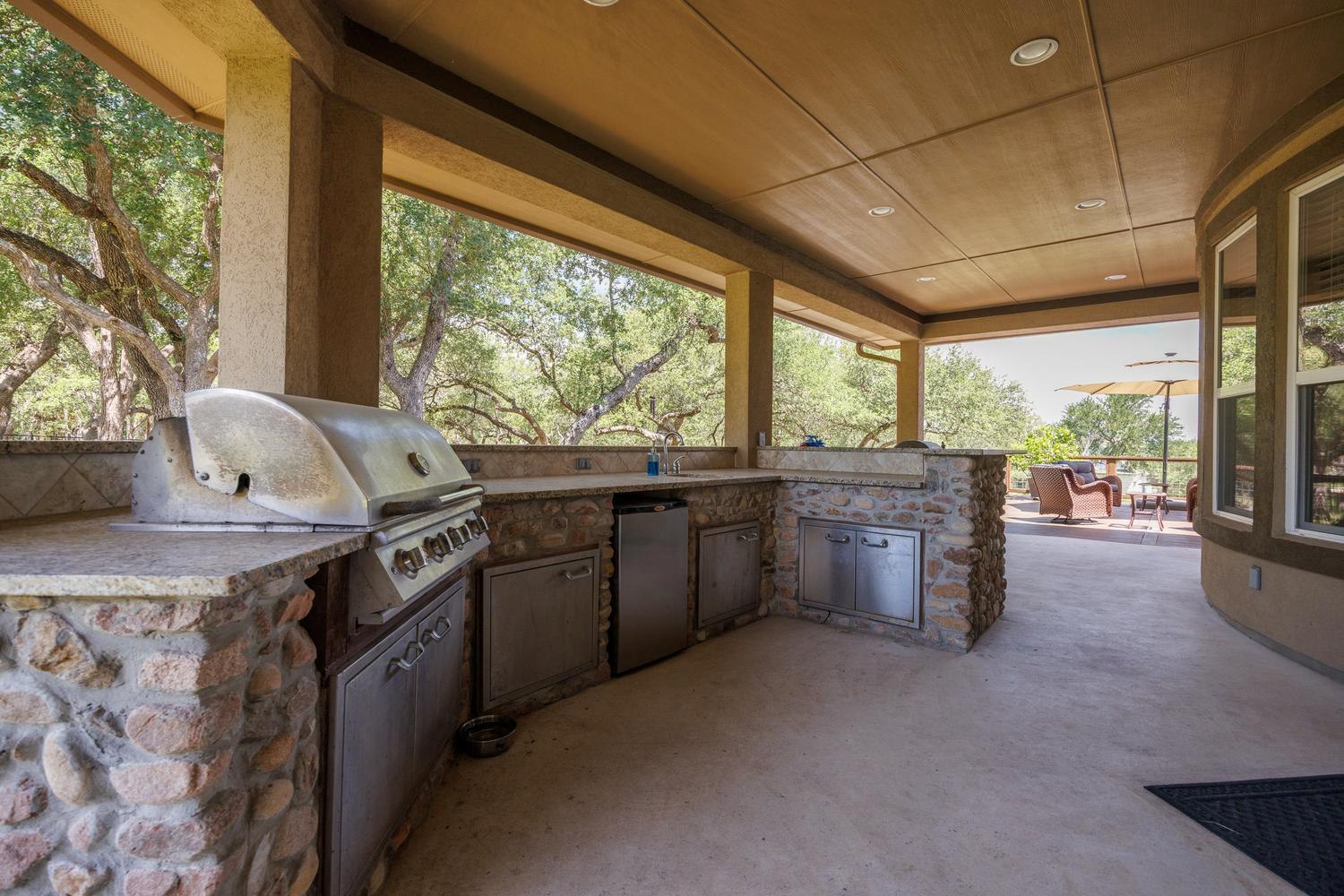 128 Portulaca Ct, Driftwood, TX 78619