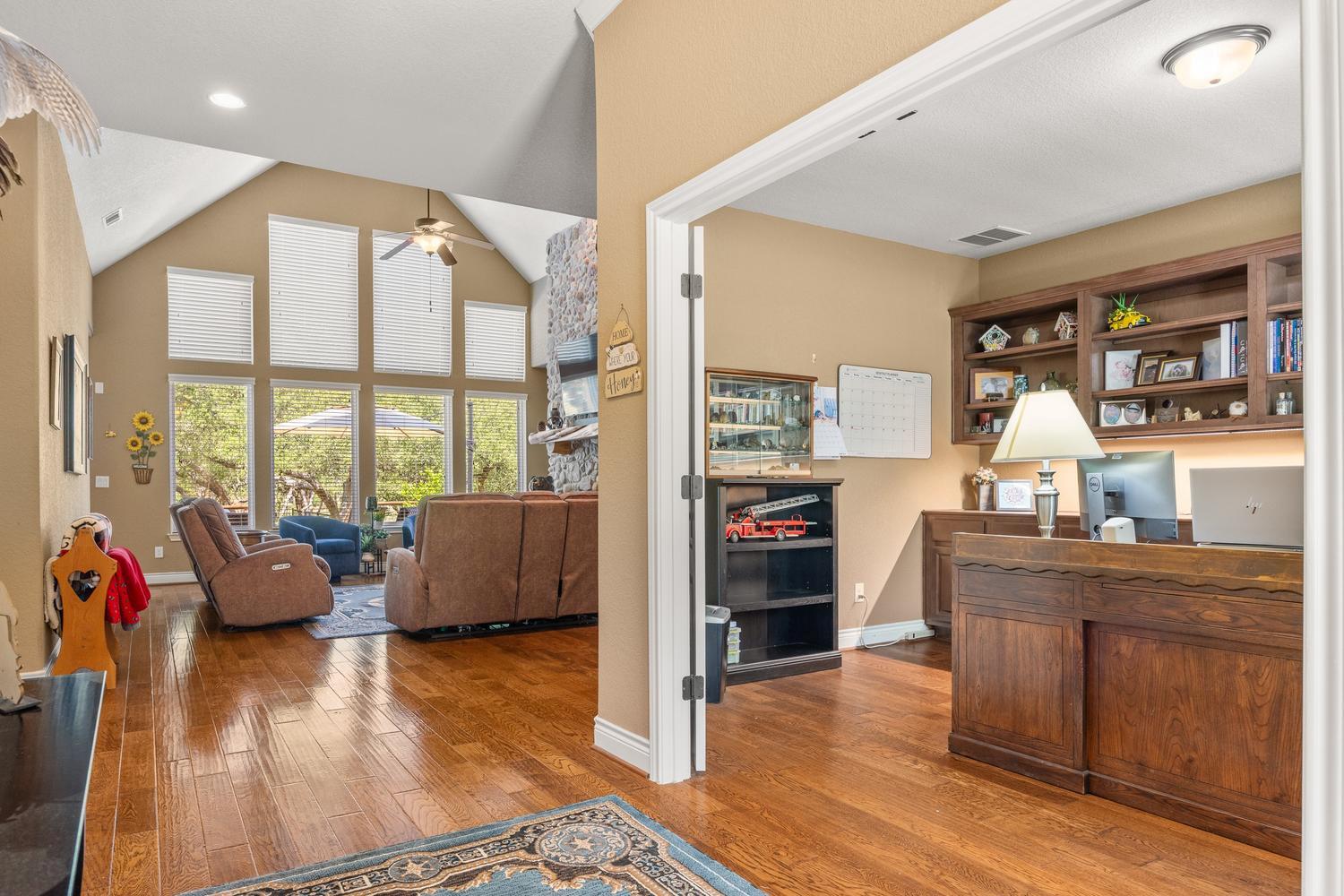 128 Portulaca Ct, Driftwood, TX 78619
