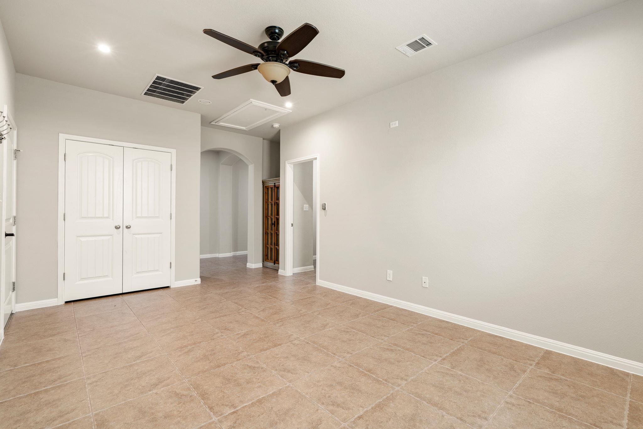 608 Purtis Creek Ln, Georgetown, TX 78628