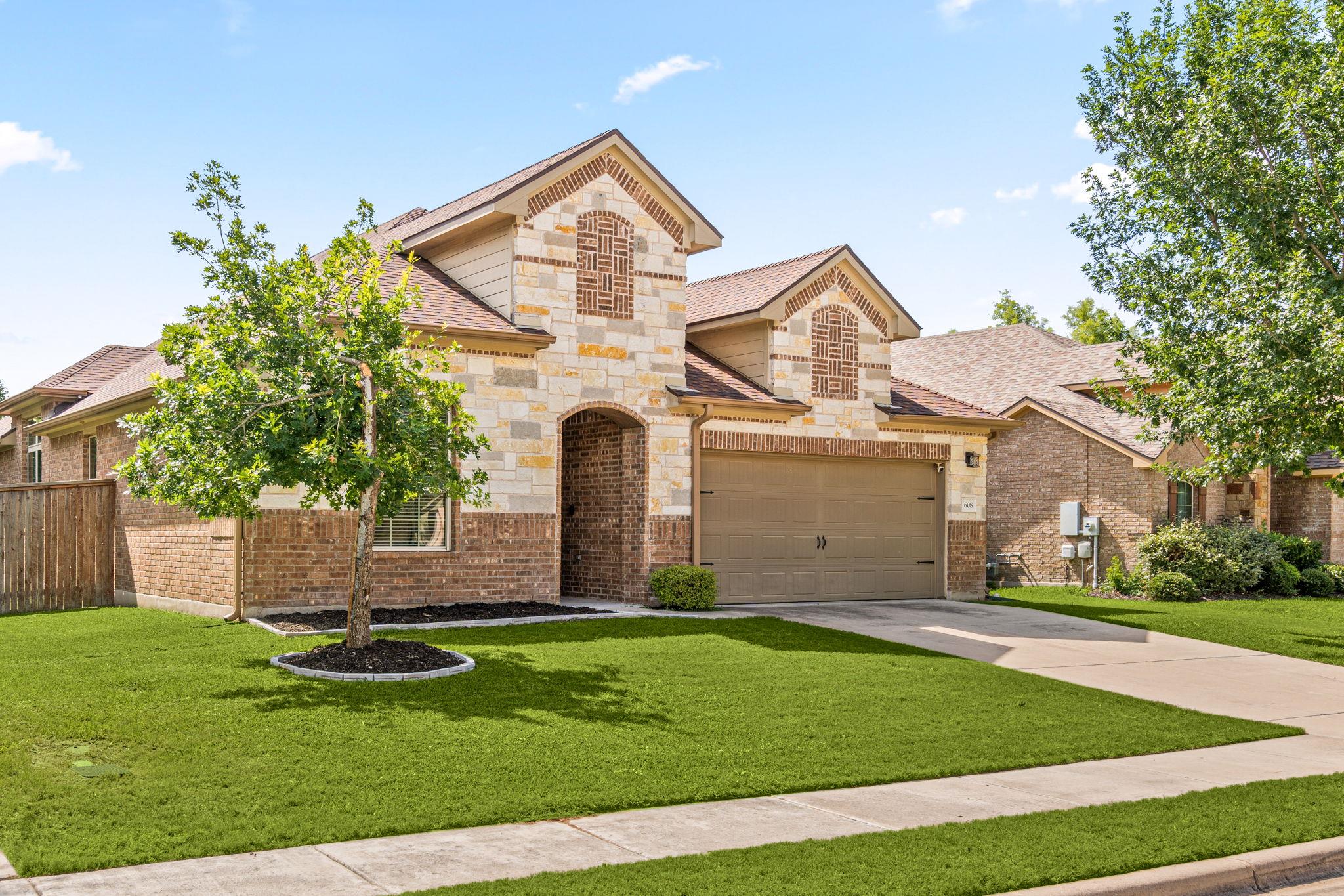 608 Purtis Creek Ln, Georgetown, TX 78628