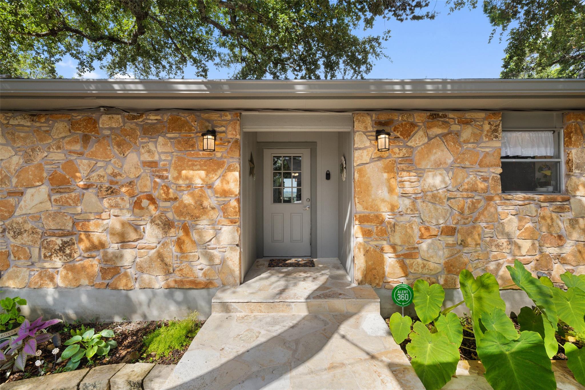 2918 Thurman Rd, Lago Vista, TX 78645