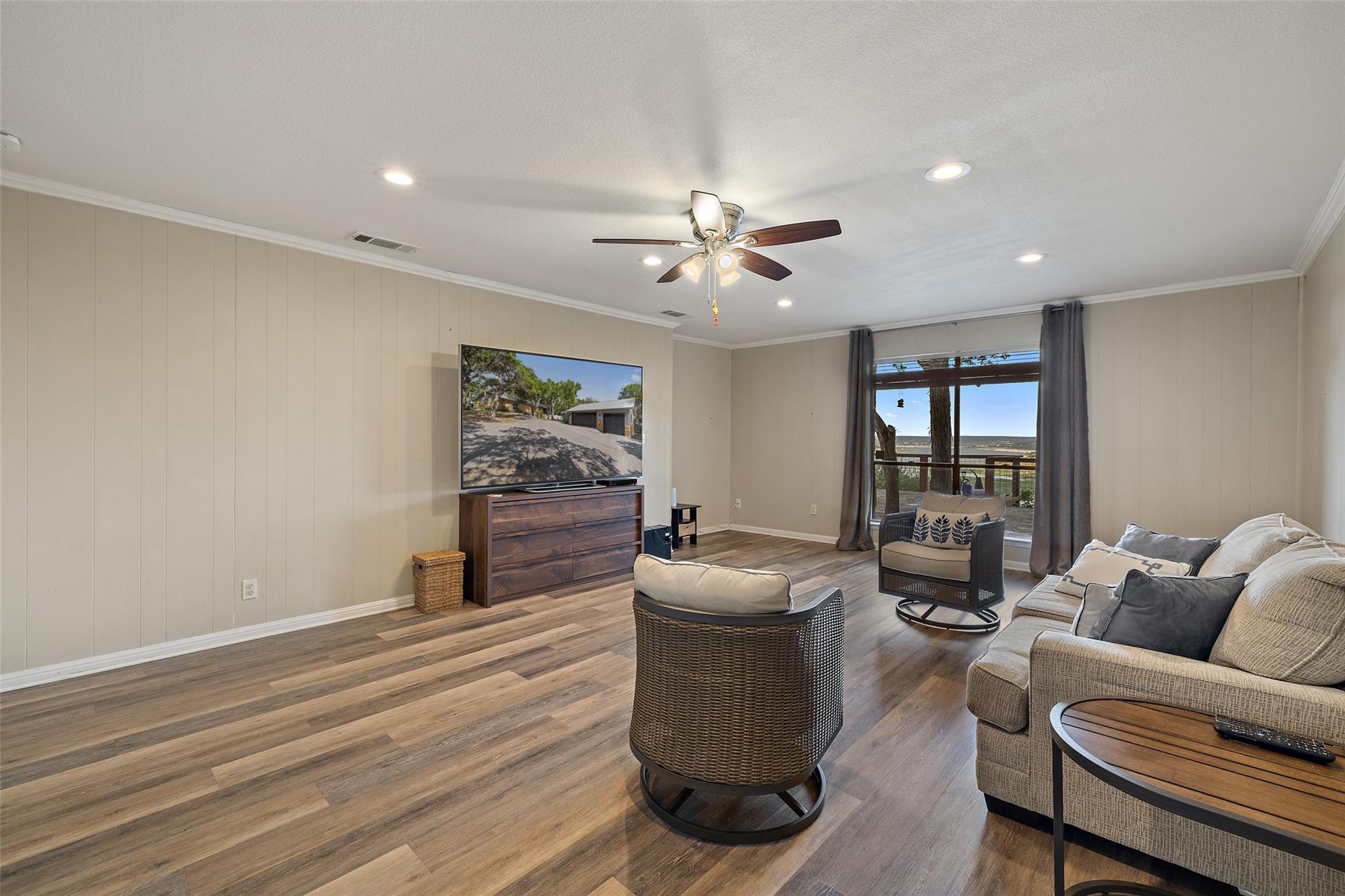 2918 Thurman Rd, Lago Vista, TX 78645