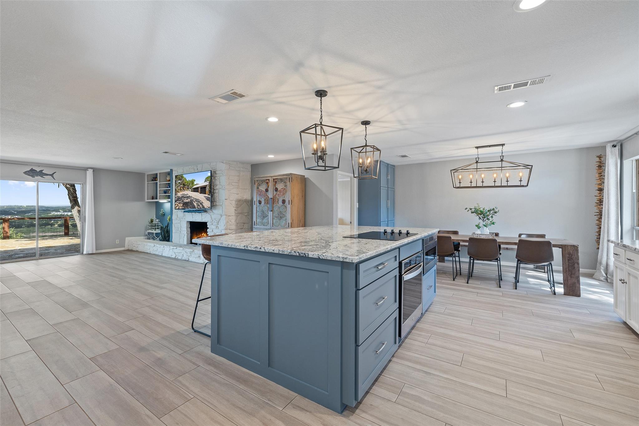 2918 Thurman Rd, Lago Vista, TX 78645