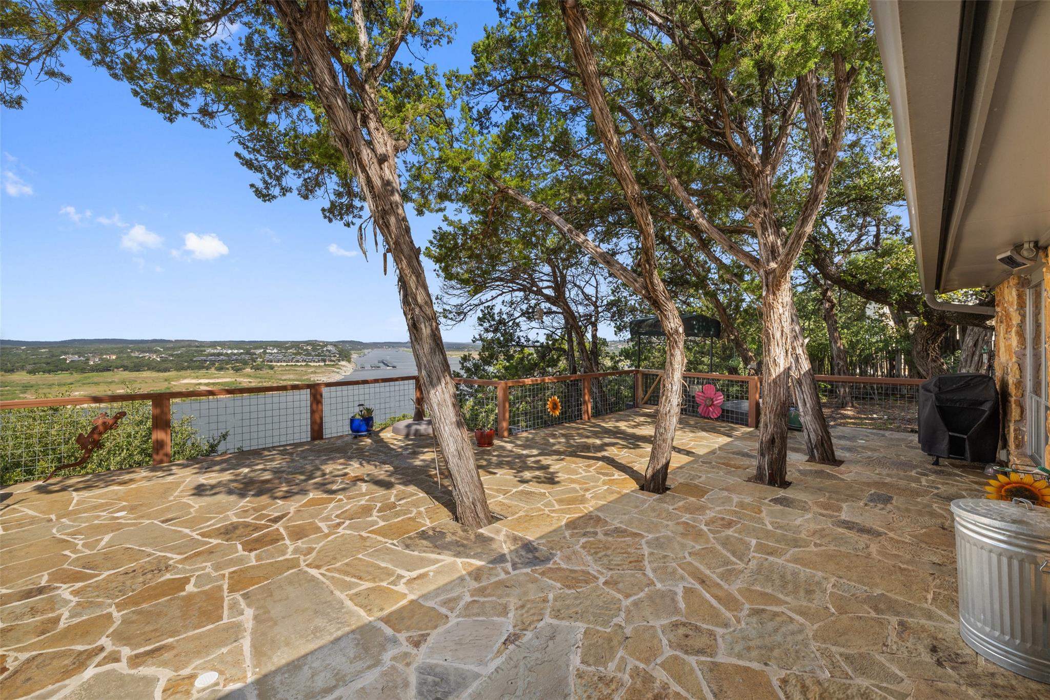 2918 Thurman Rd, Lago Vista, TX 78645