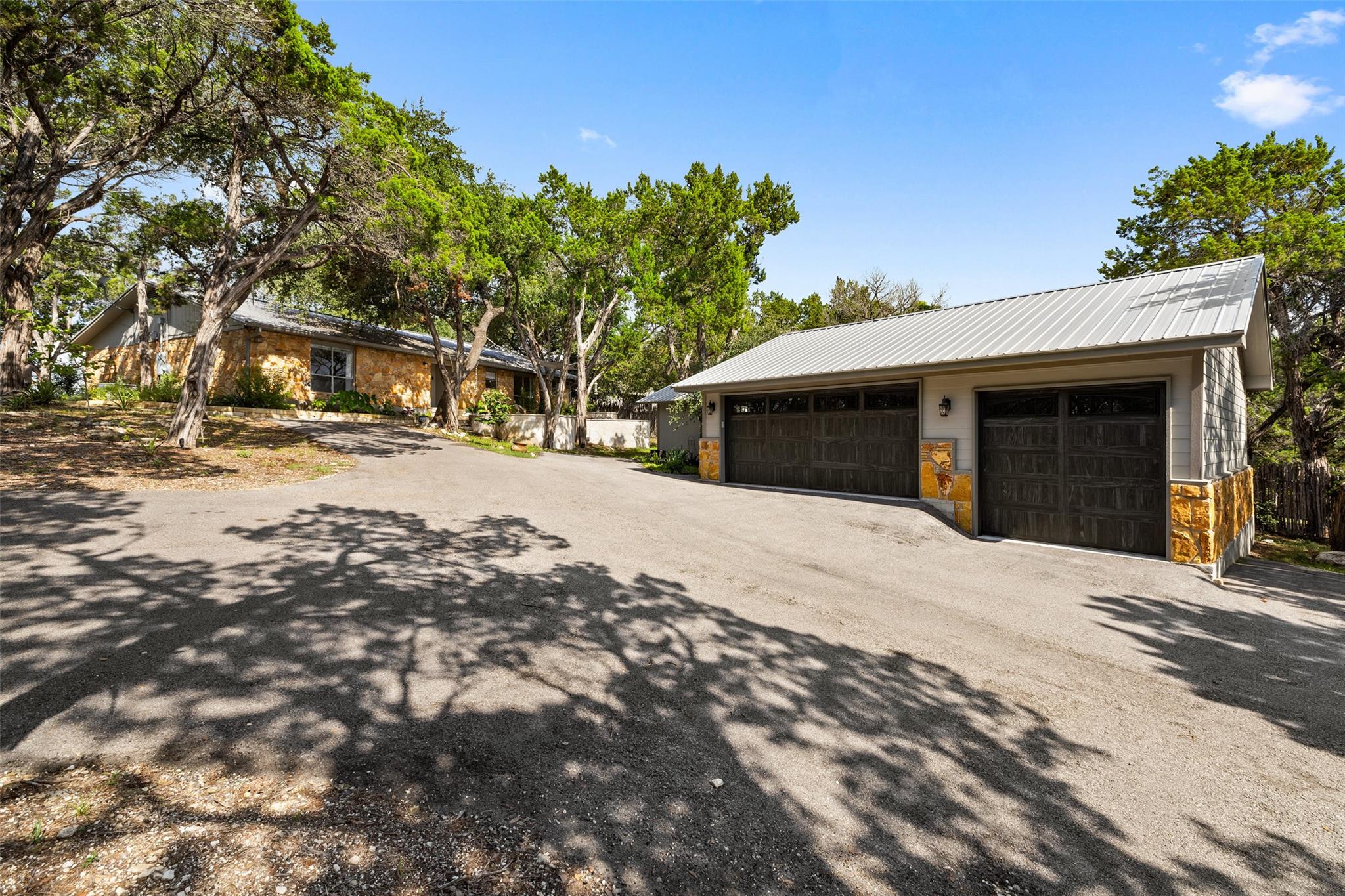2918 Thurman Rd, Lago Vista, TX 78645