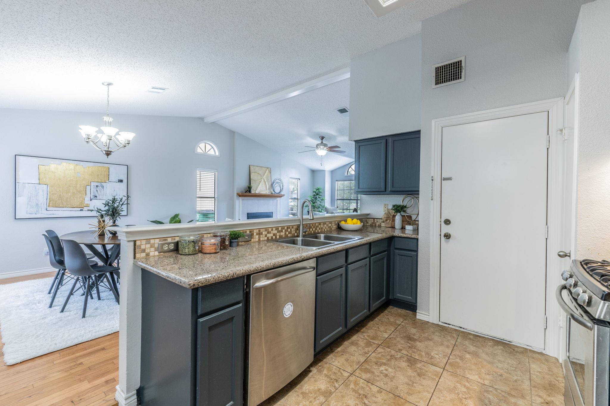 4701 San Simeon Dr, Austin, TX 78749