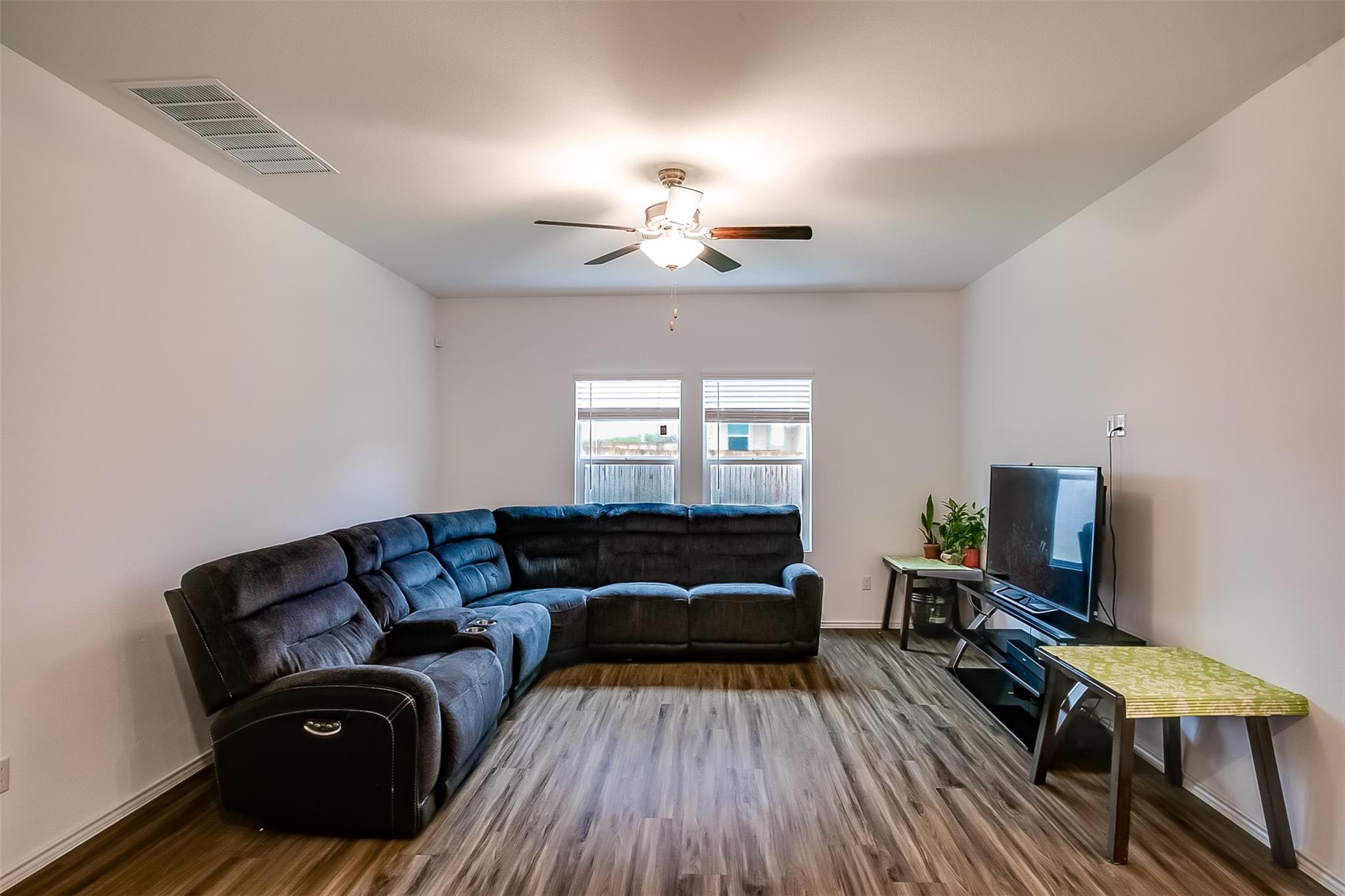 1024 Bluewood Bnd, Leander, TX 78641