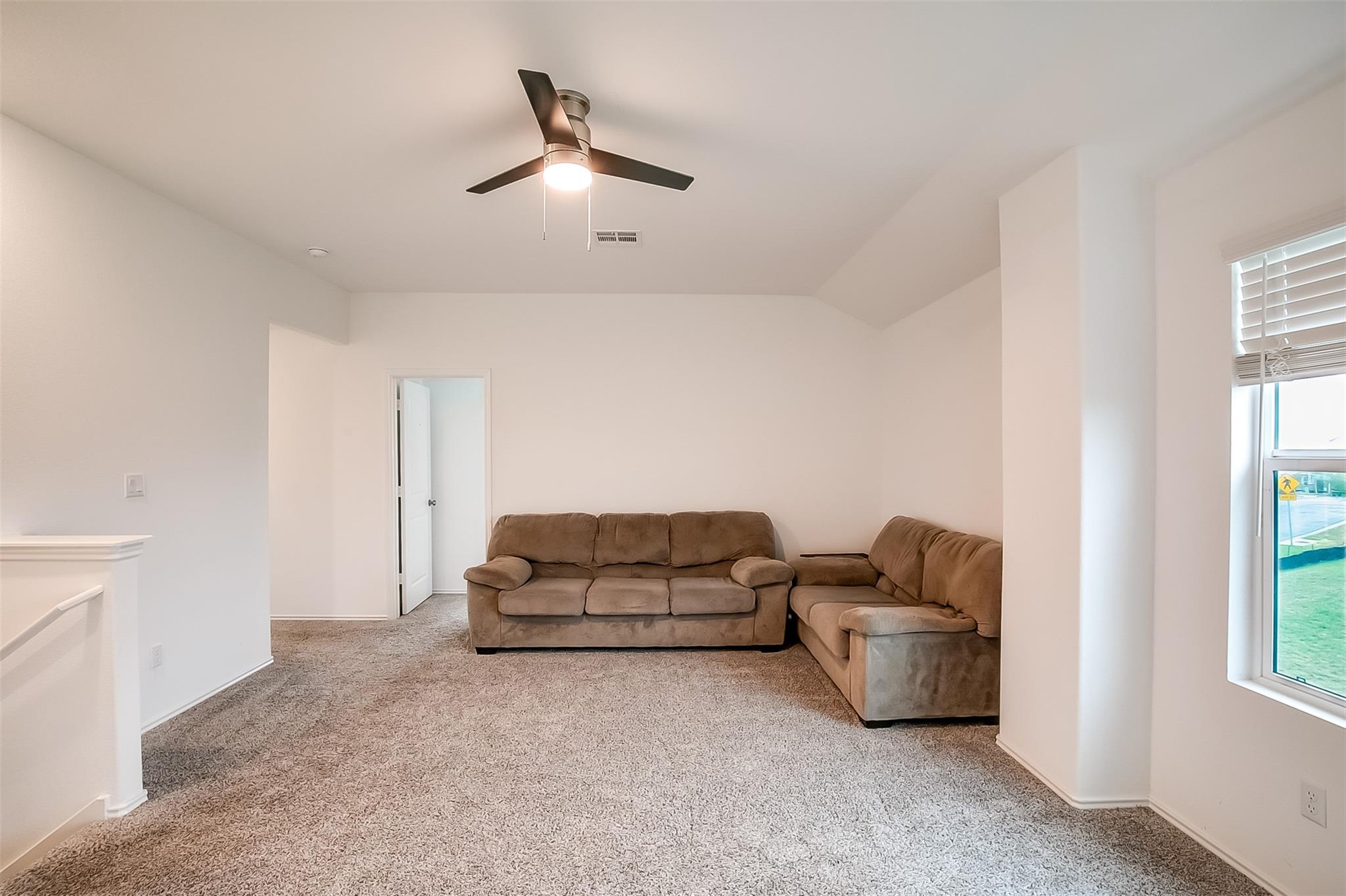 1024 Bluewood Bnd, Leander, TX 78641