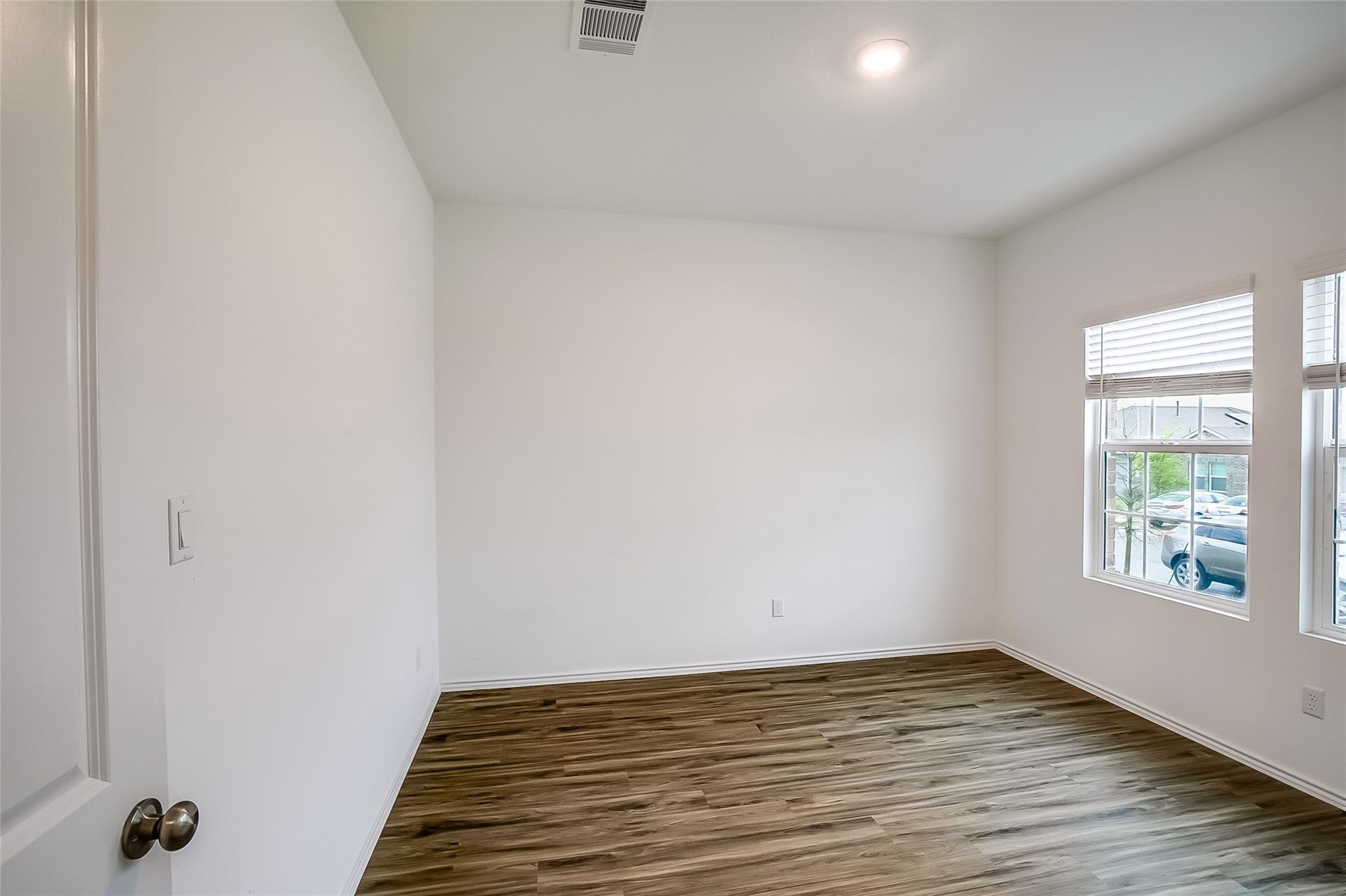 1024 Bluewood Bnd, Leander, TX 78641
