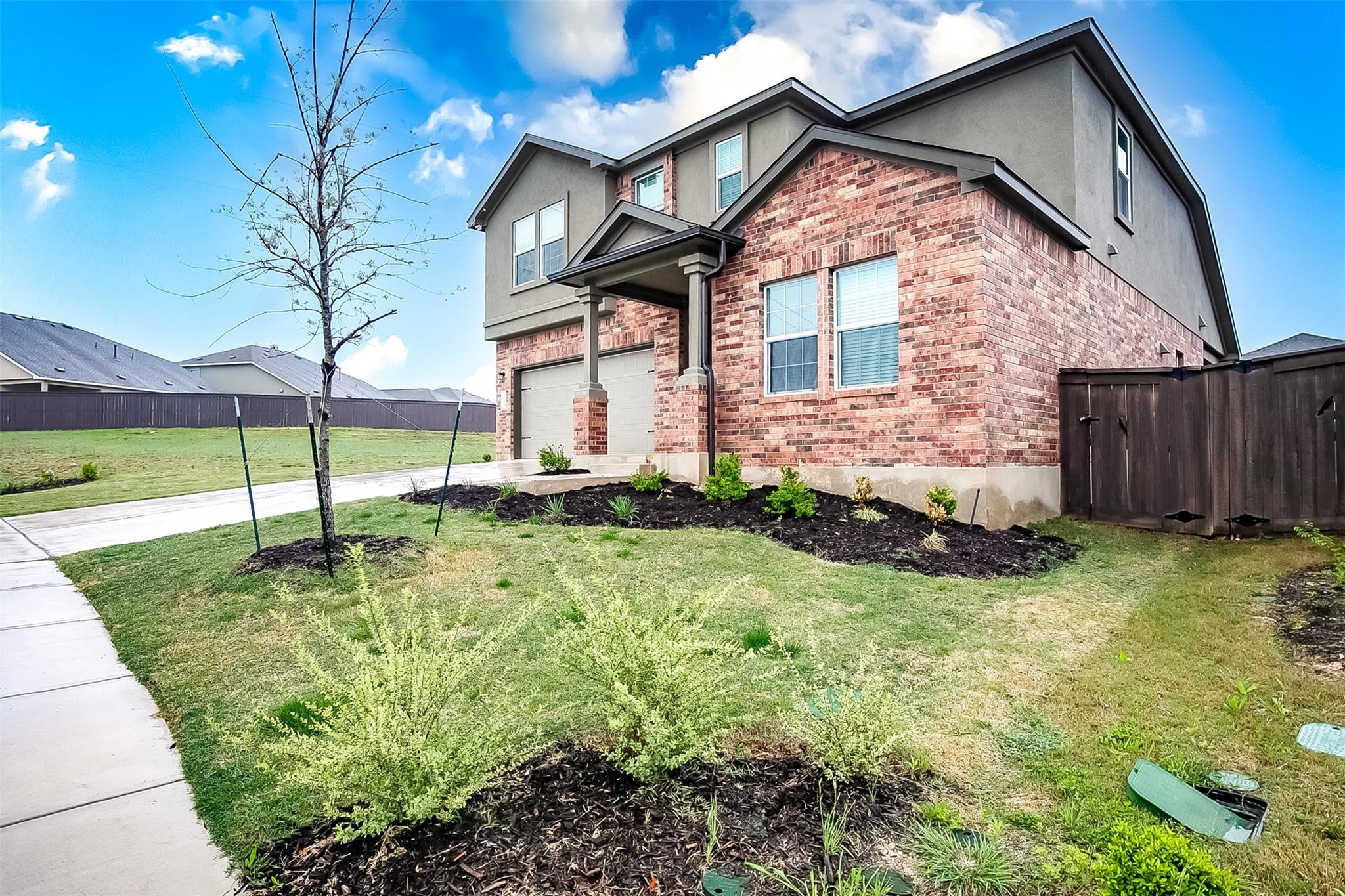 1024 Bluewood Bnd, Leander, TX 78641
