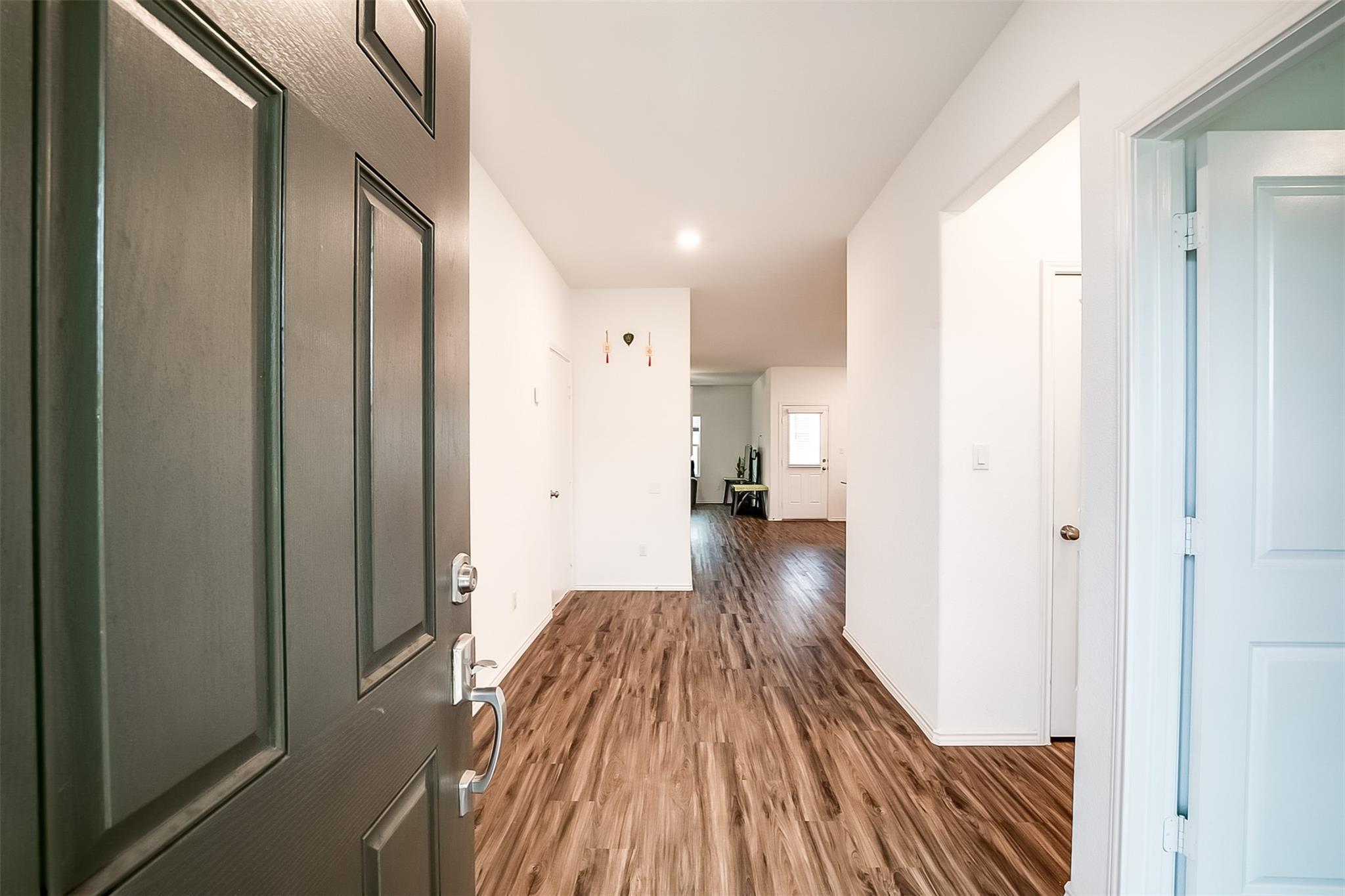 1024 Bluewood Bnd, Leander, TX 78641