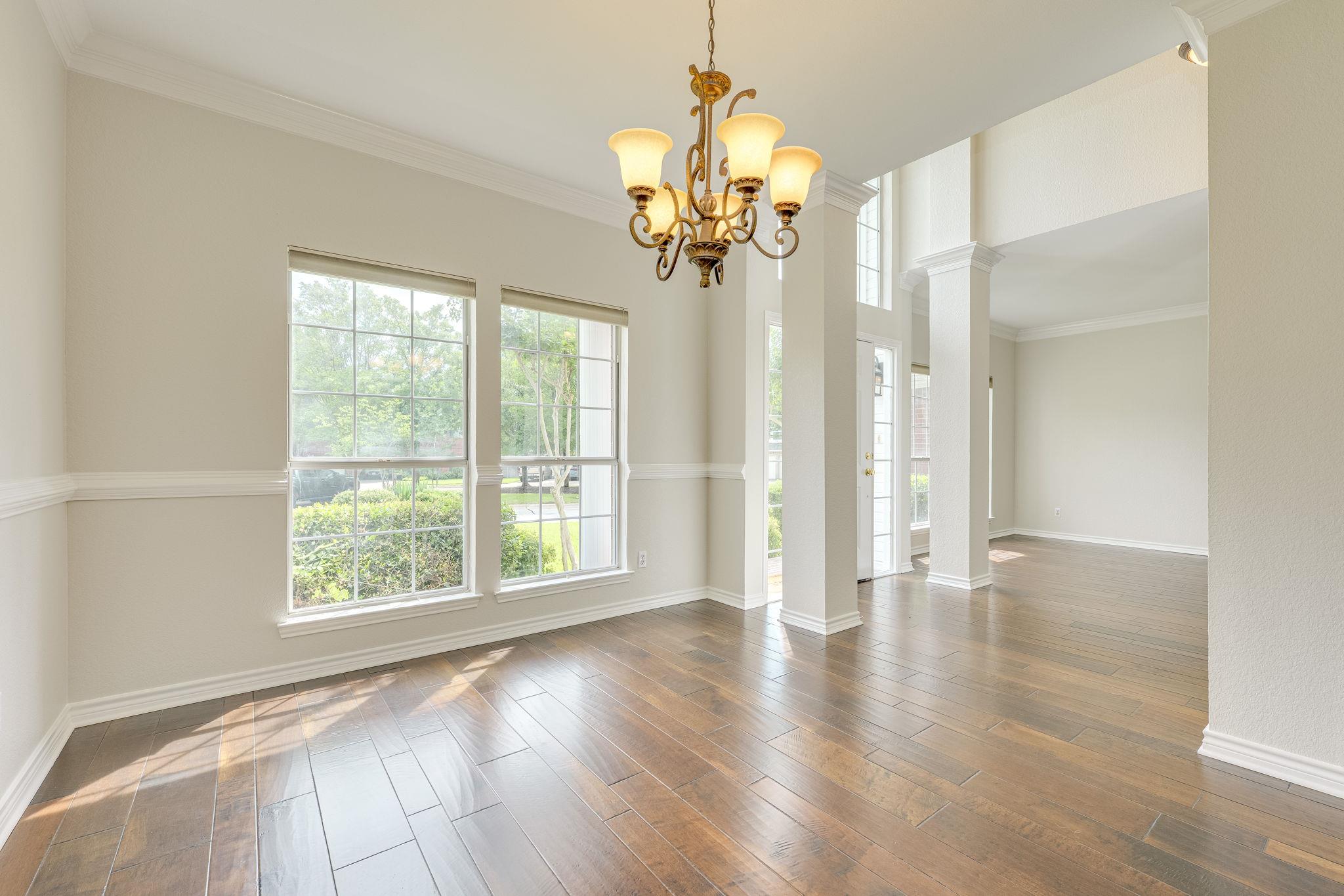 904 BROOKSIDE Ct, Round Rock, TX 78681